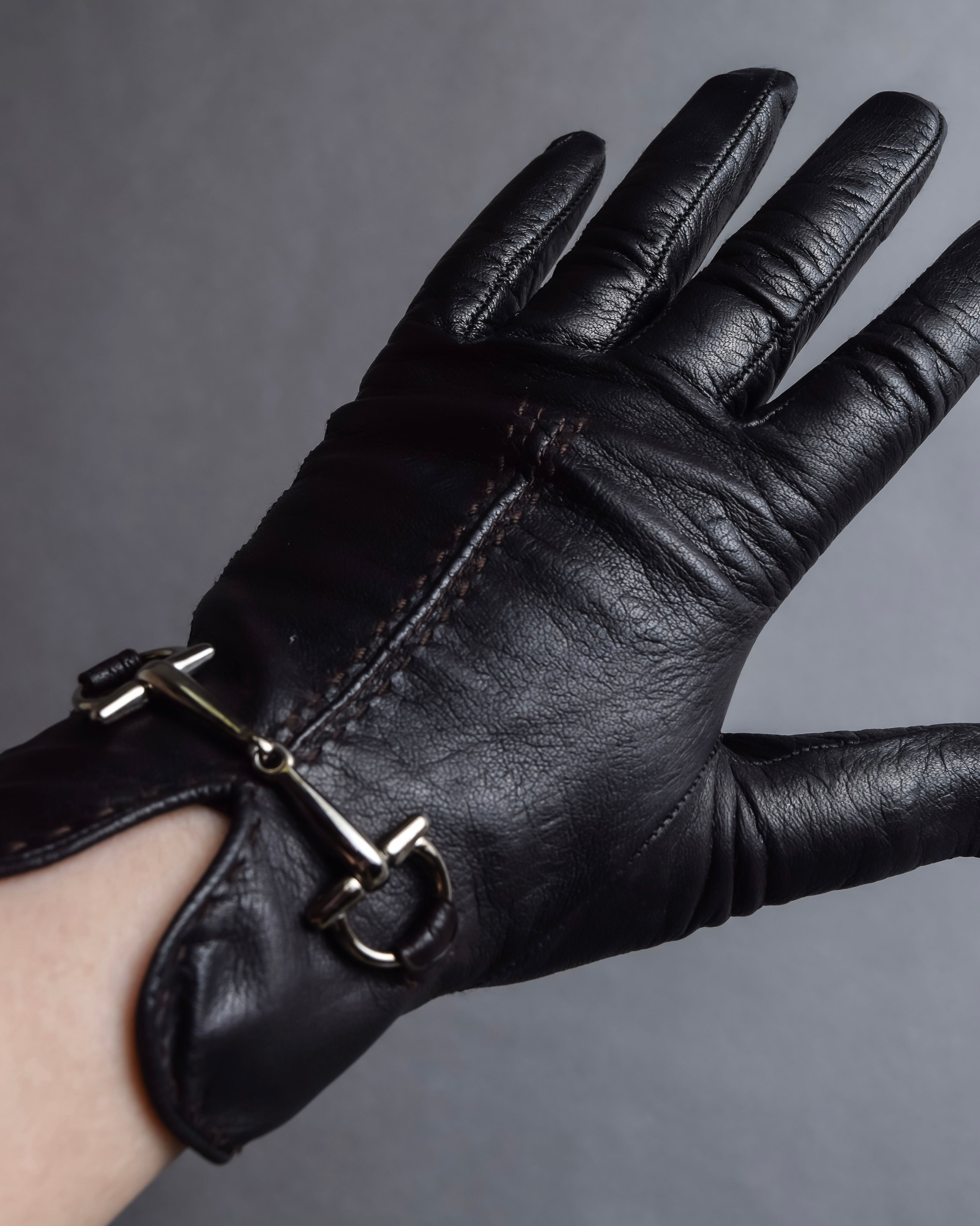 "GUCCI" Horse bit motif fitted leather gloves