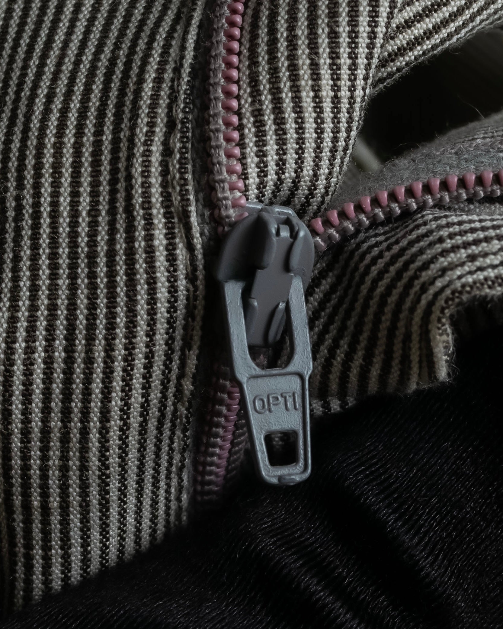 "HERMES" Cotton linen wide tapered slacks