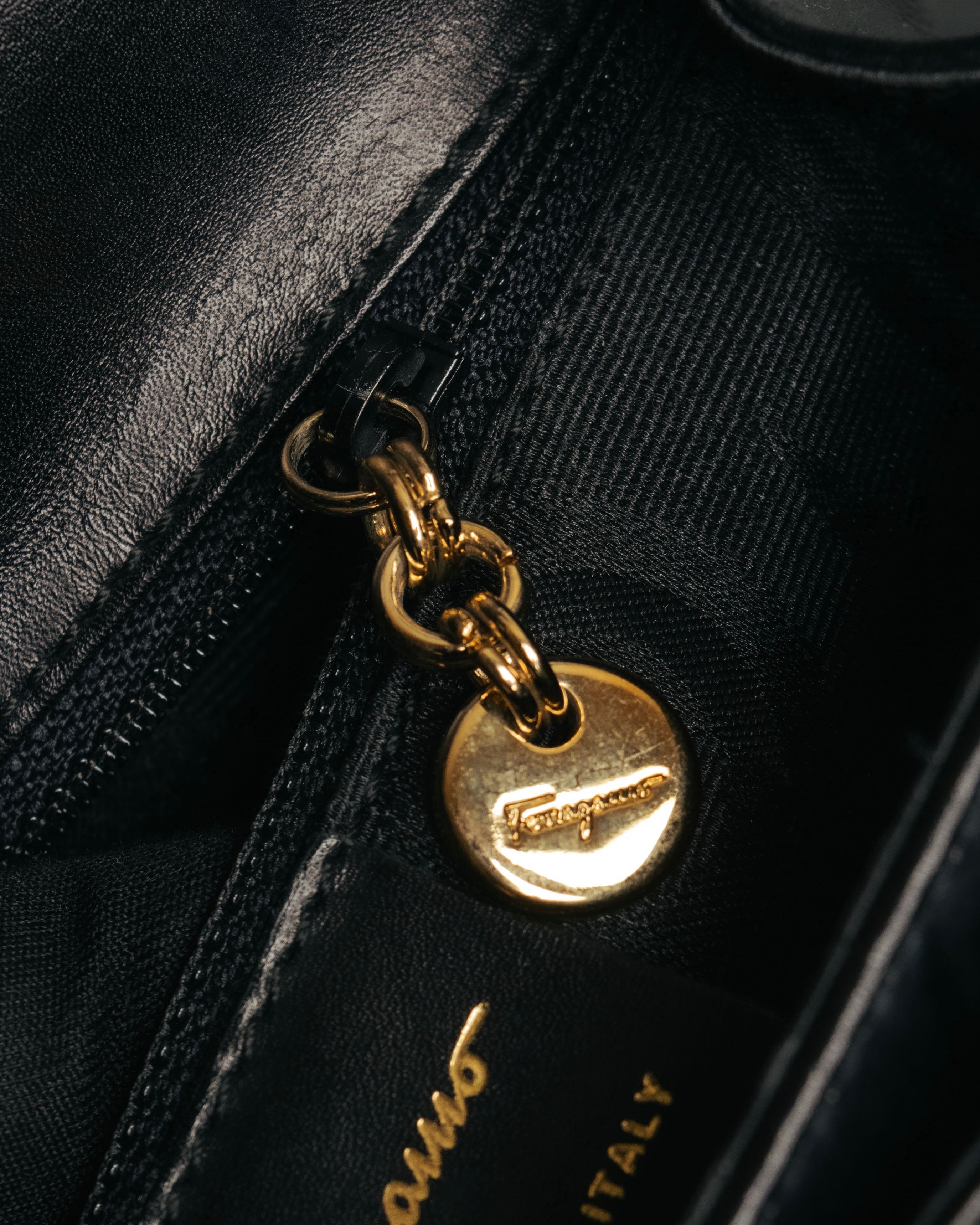 “Salvatore Ferragamo” 90’s-00’s Gancini top handle box calf bag