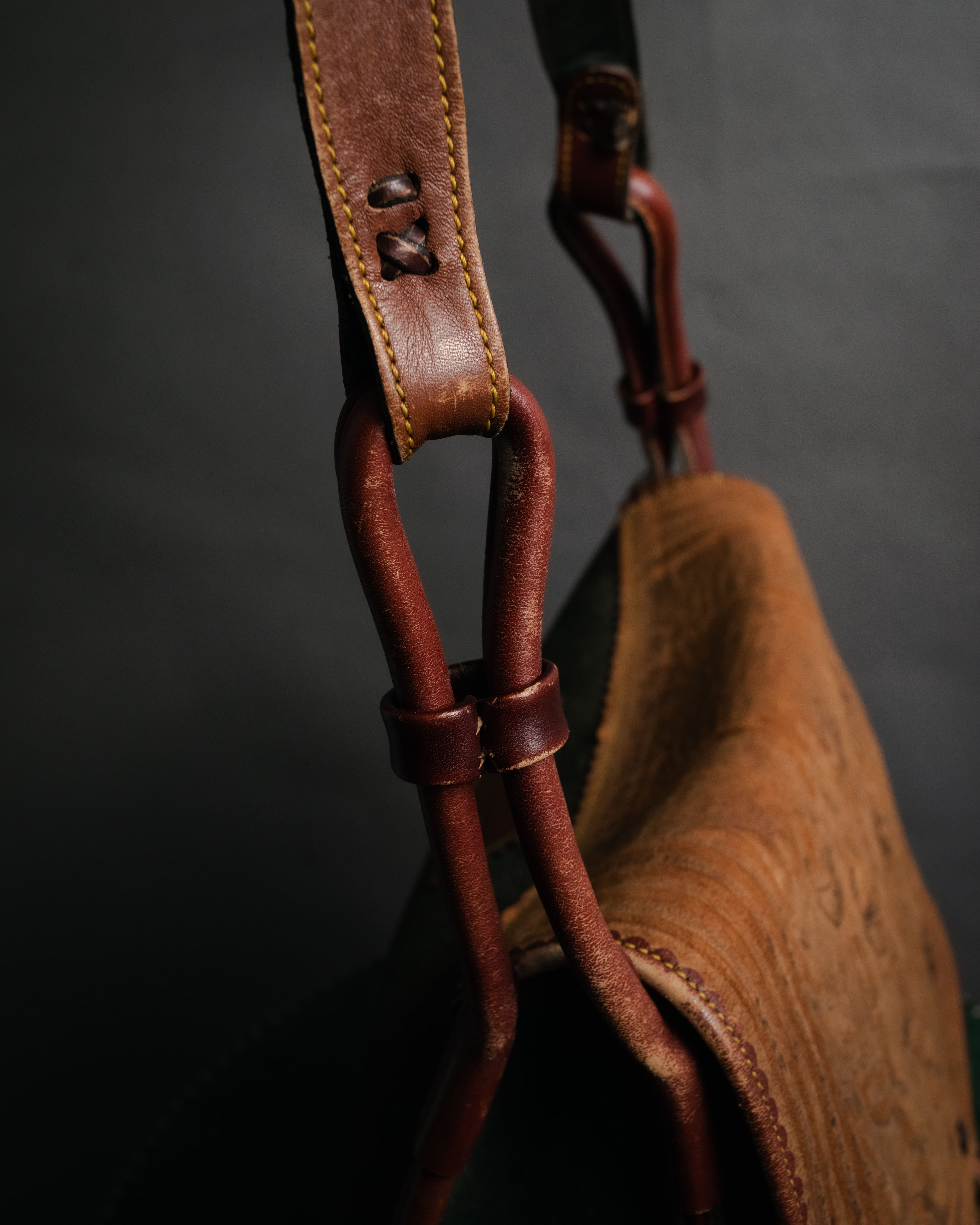 –SPECIAL– “LOEWE” 70’s-80’s Caza Cordobán embossed shoulder bag