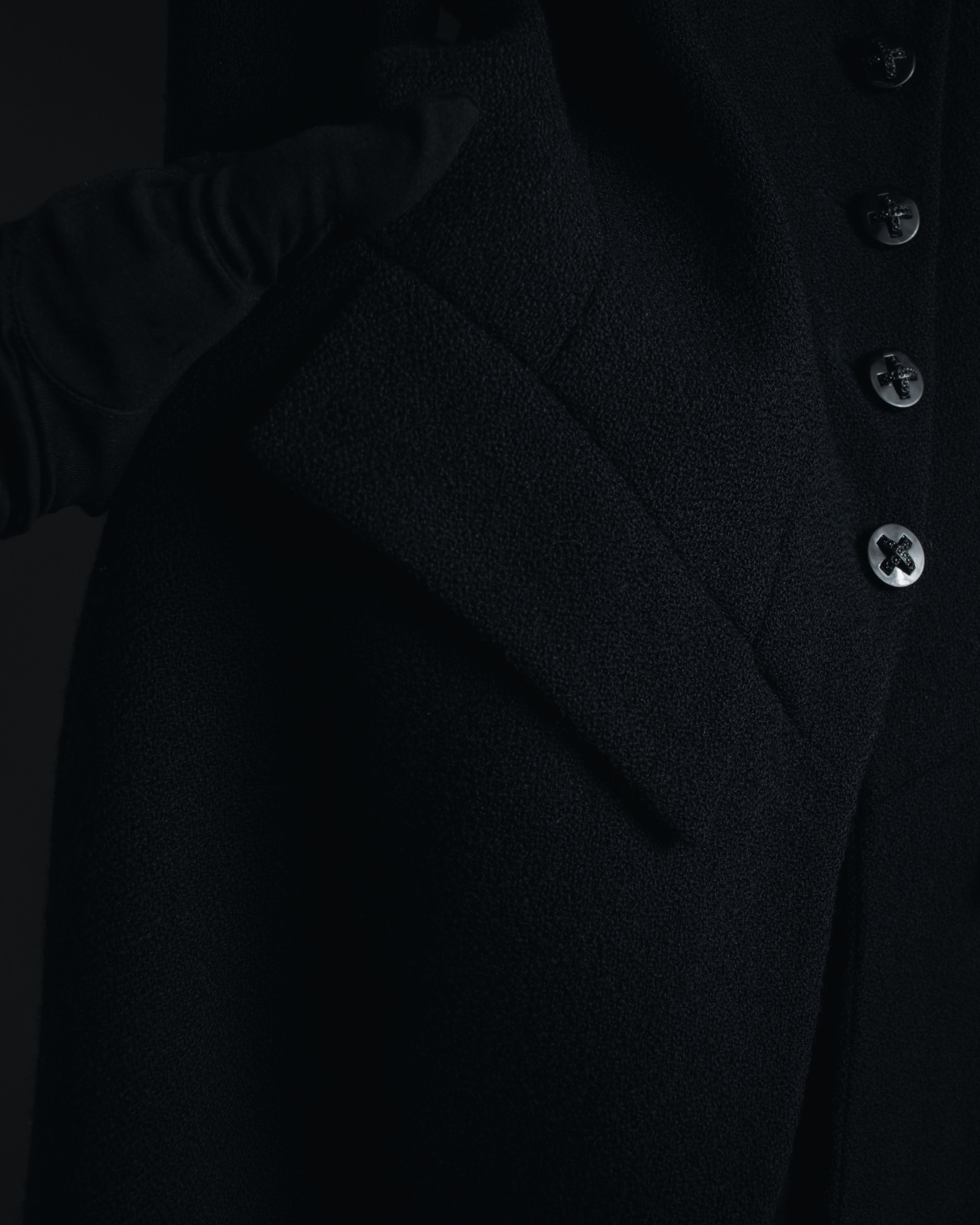 –SPECIAL– "CHANEL" 04SS sculpted princess-line wool crepe coat