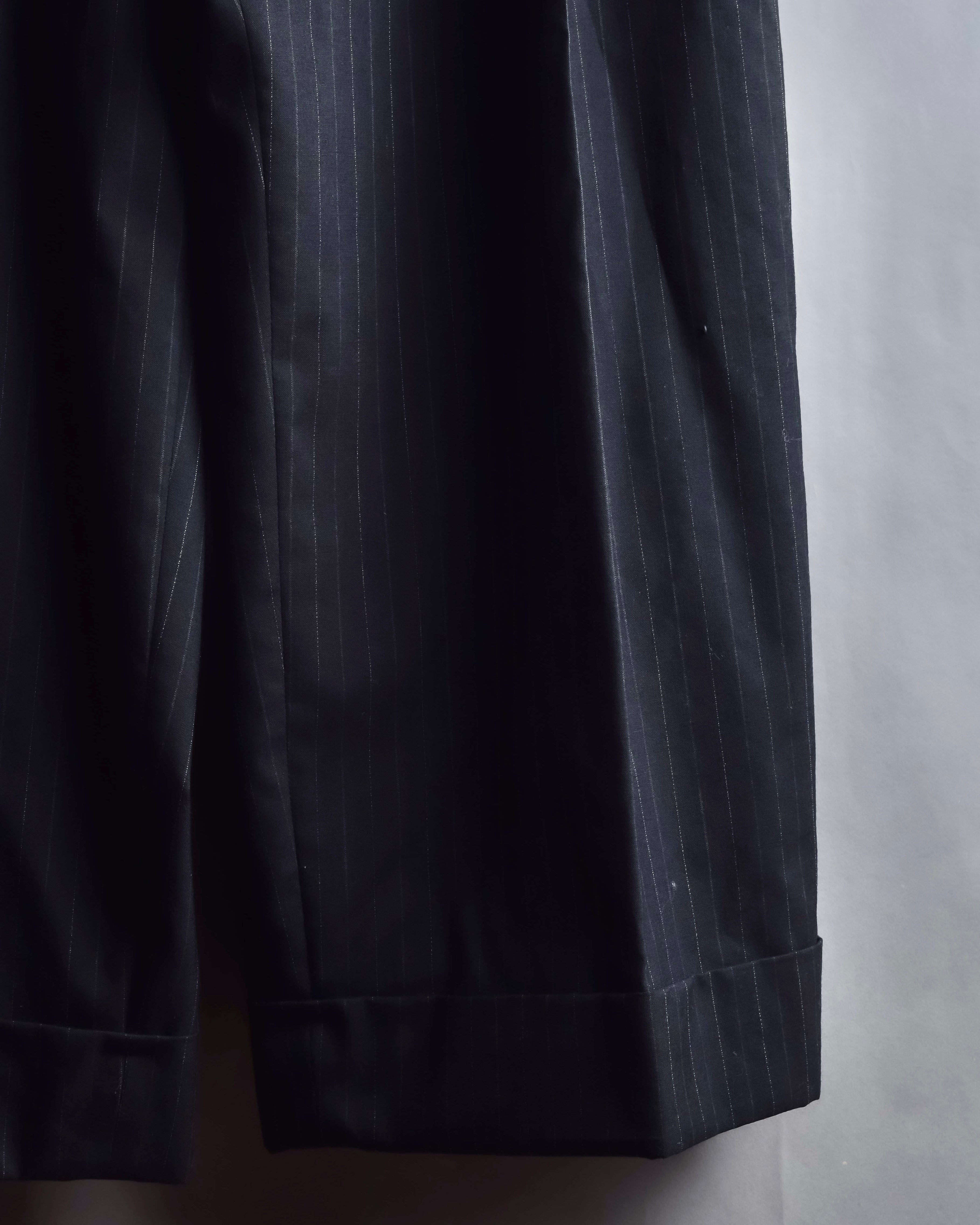 "YOHJI YAMAMOTO FEMME" 10AW Pinstripe pattern tuck wide slacks