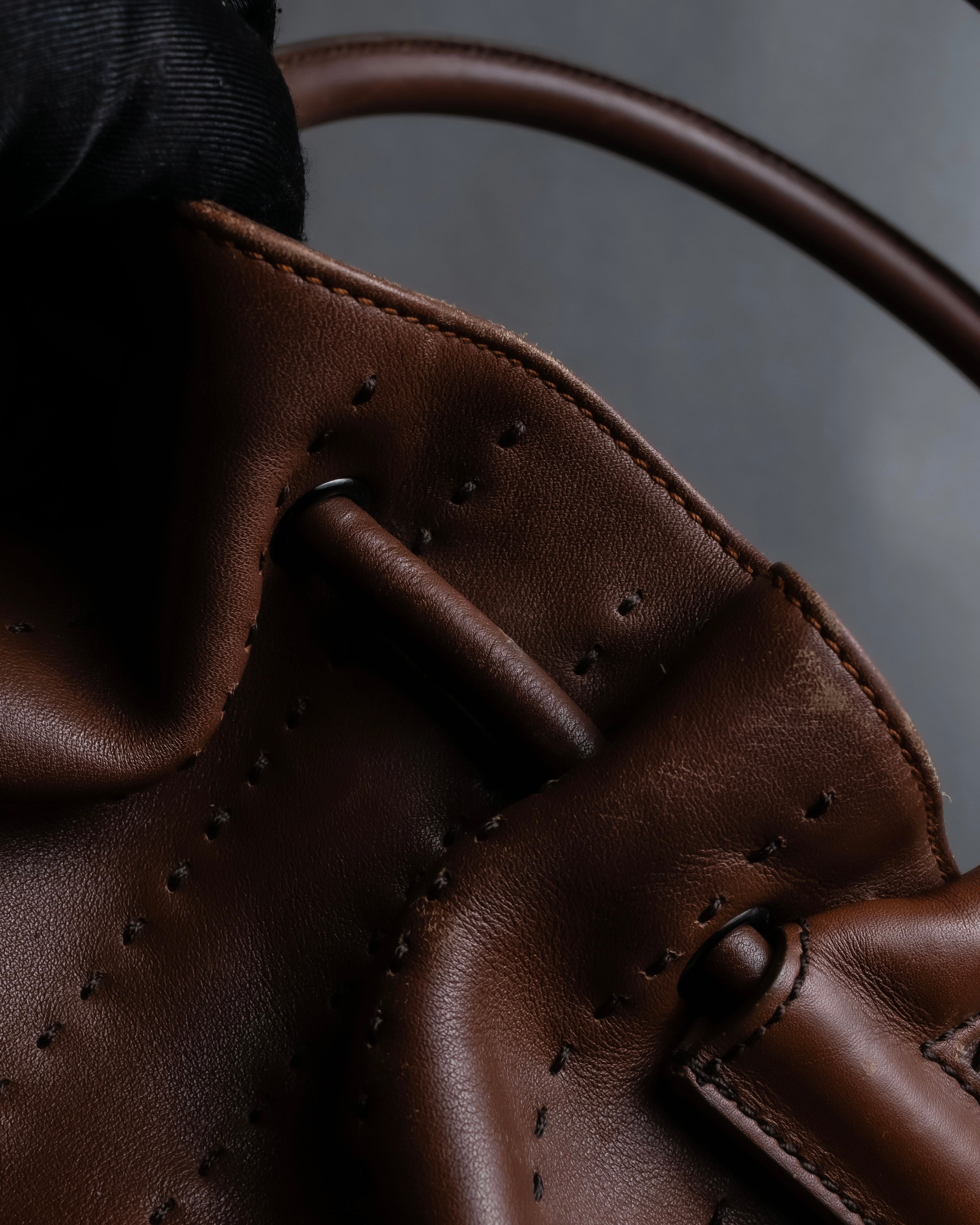 "Salvatore Ferragamo" Gathered stitch work design leather hand bag