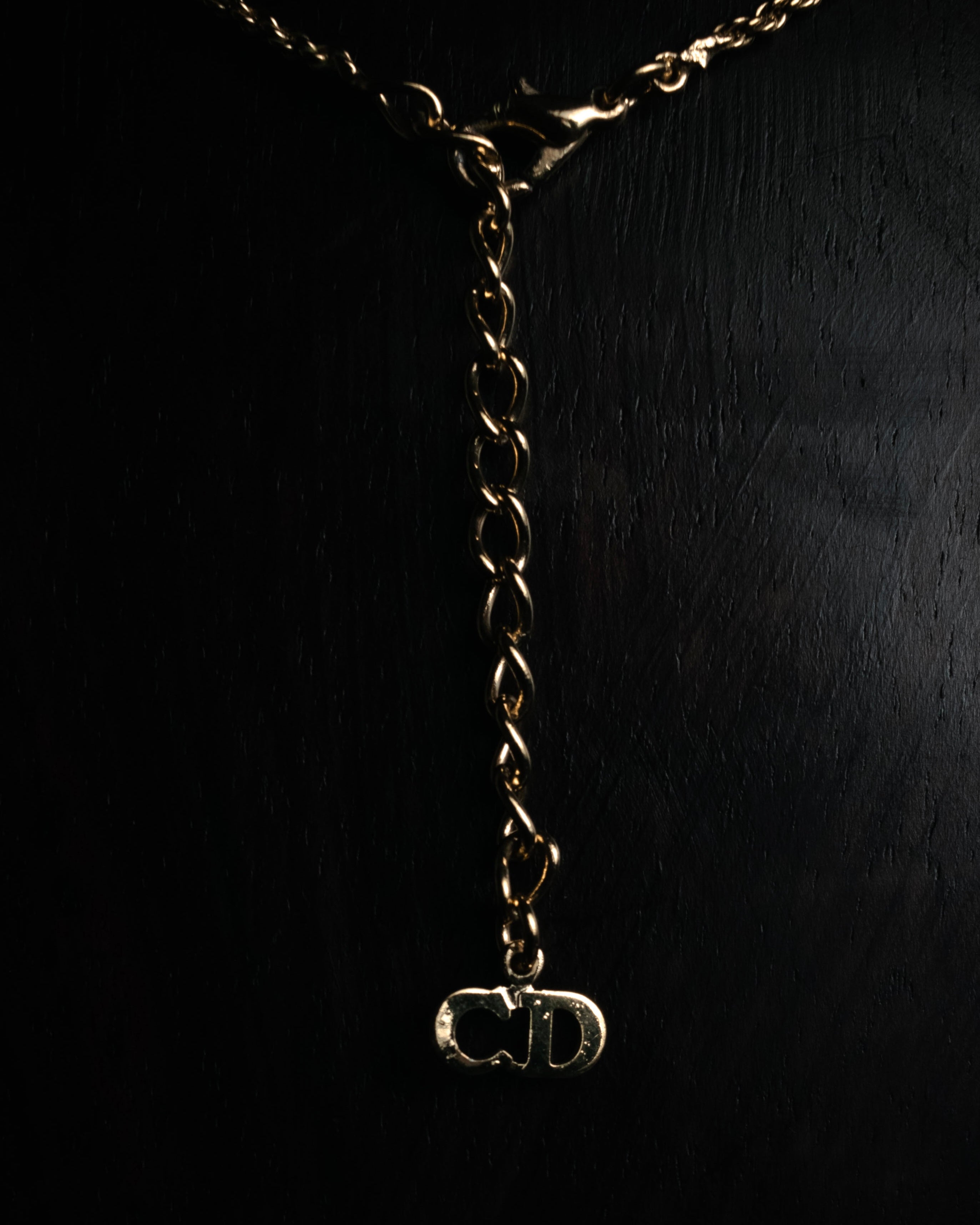 “Christian Dior” 00’s Pearl drop necklace with CD tail charm