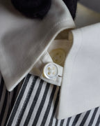 "BURBERRY" Pinstripe cleric design shirt