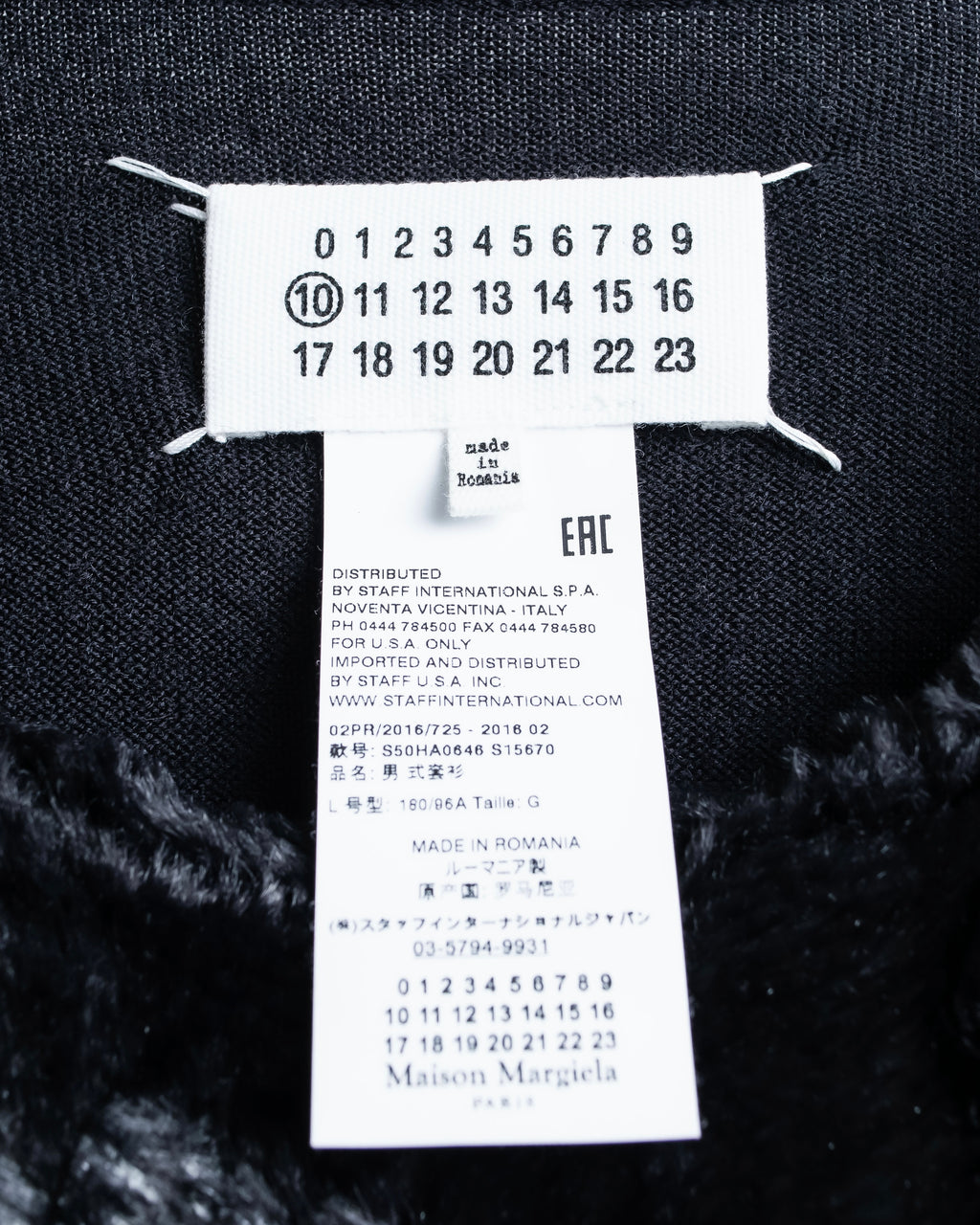 "MAISON MARGIELA"
Fur docking high gauge knit