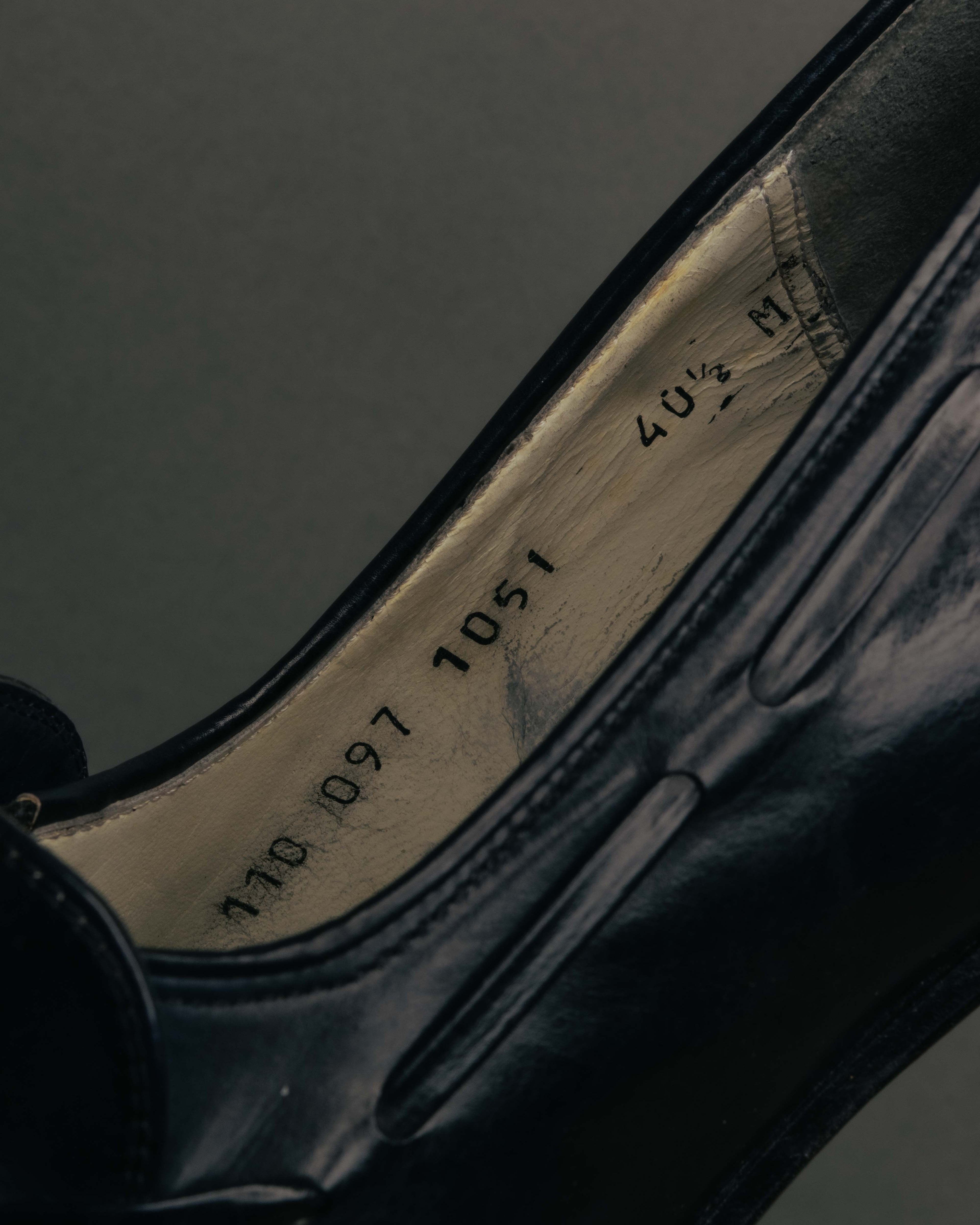 "GUCCI" 80's Vintage anchor motif tassel leather loafers