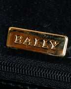 "BALLY" Trapezoid design patent leather one handle leather bag