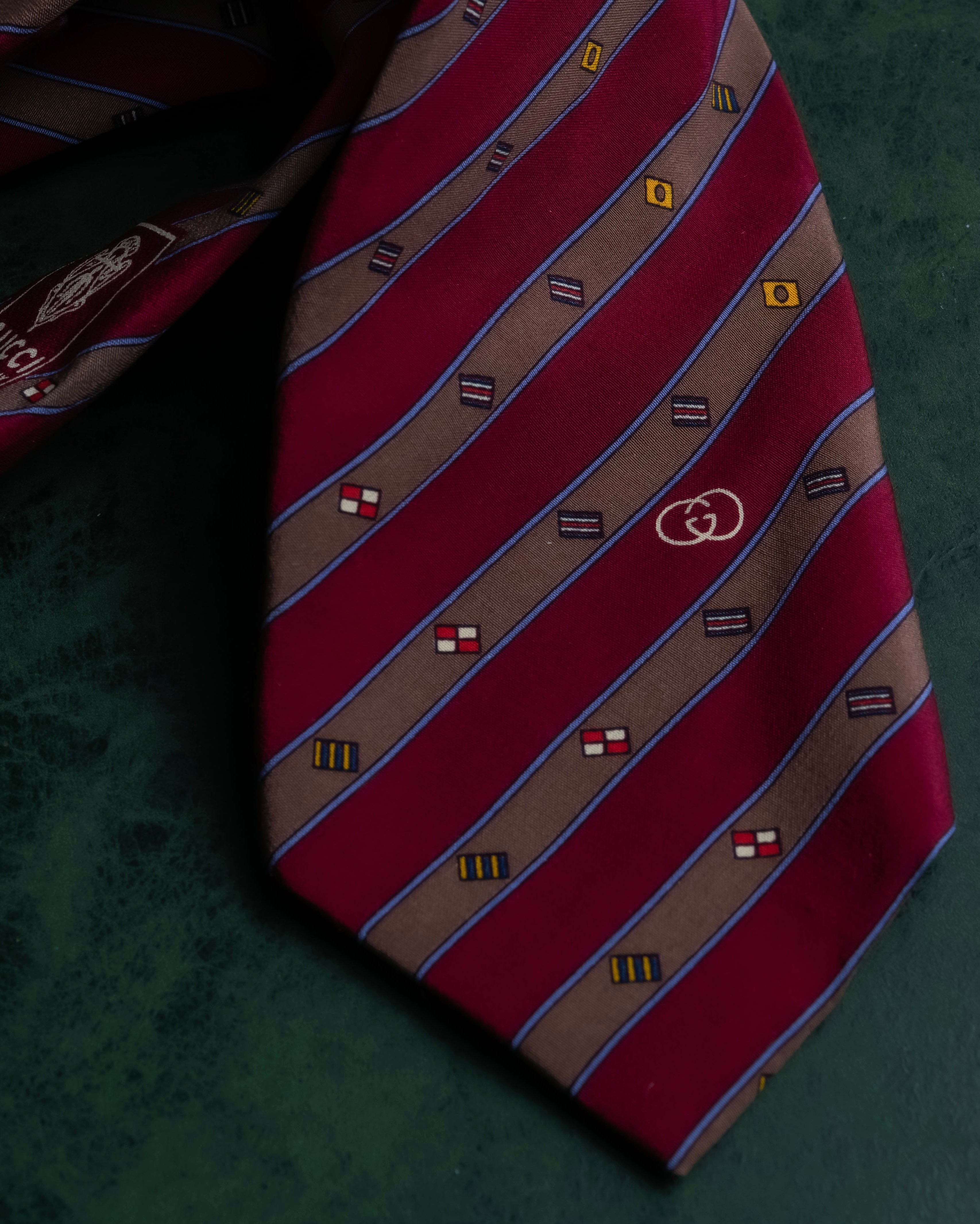 "GUCCI" Burgundy color diagonal stripe silk neck tie