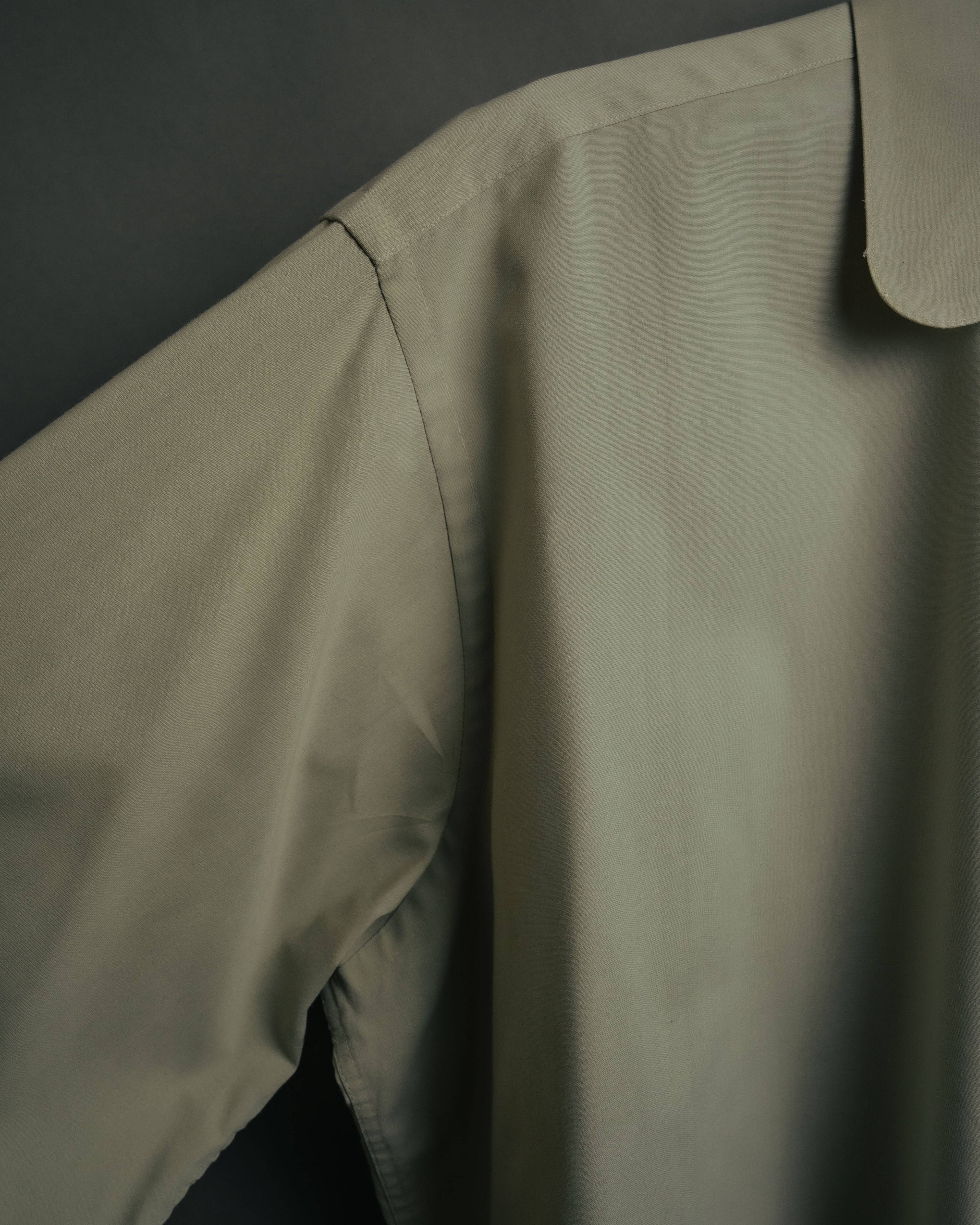 -MOOD Vintage Collections-
90’s Round collar fly front shirt