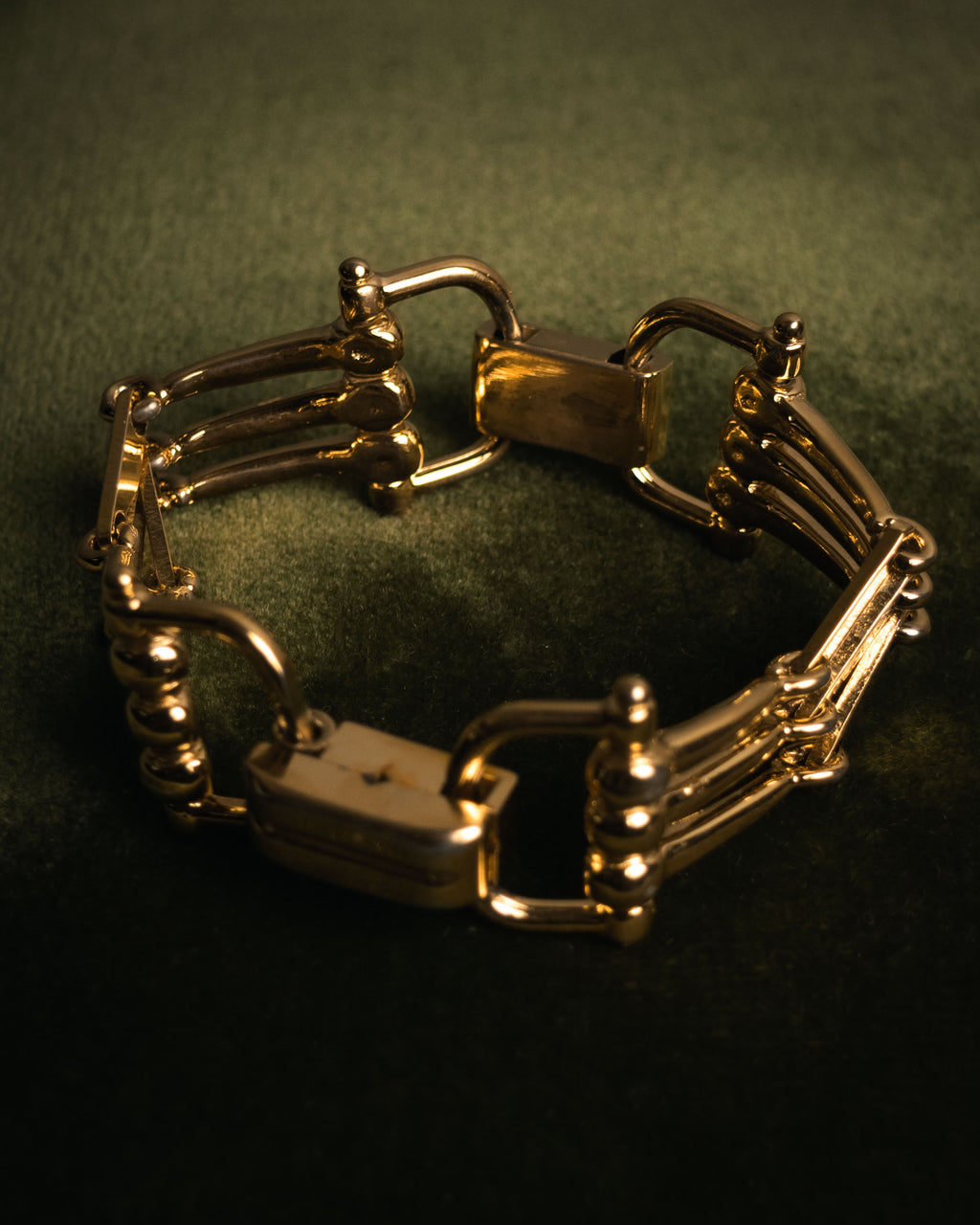 “CELINE” 2019-2024 Gold maillon horsebit bracelet