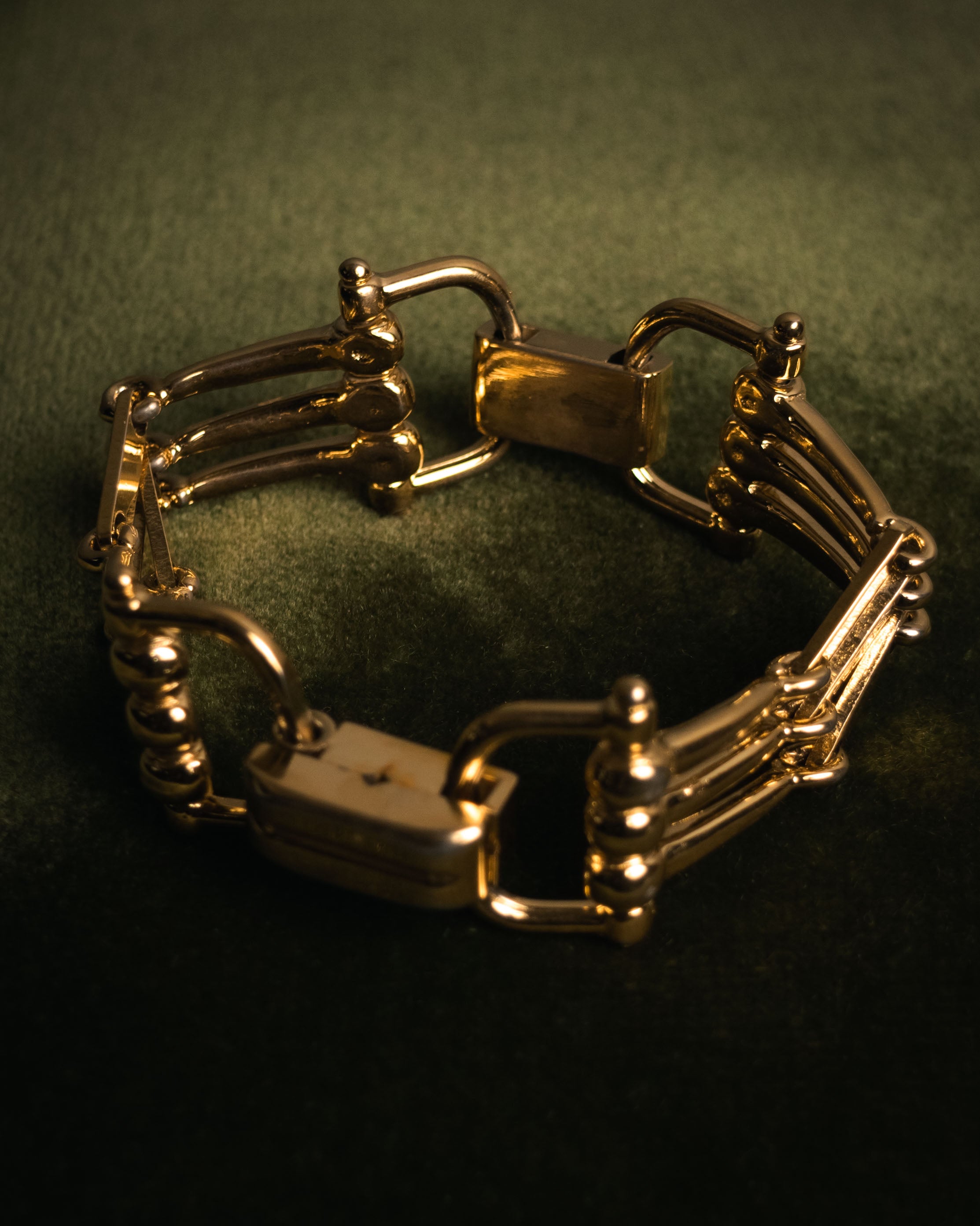 “CELINE” 2019-2024 Gold maillon horsebit bracelet