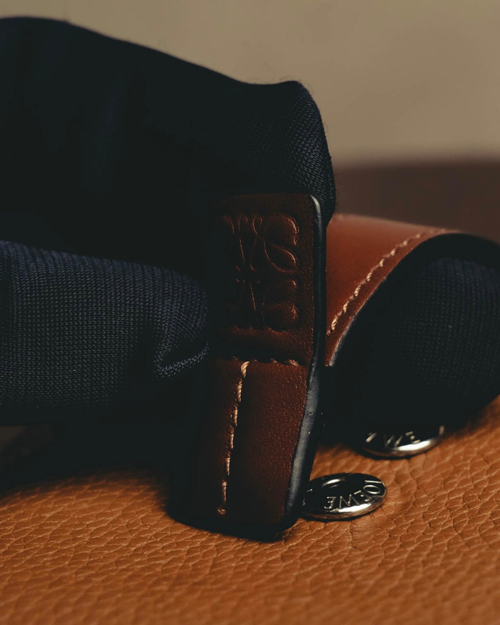 "LOEWE" 20's Bicolor small vertical leather wallet