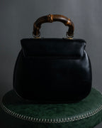 -MOOD Christmas Collection-
"CELINE" 70's Curved organic silhouette bamboo leather hand bag