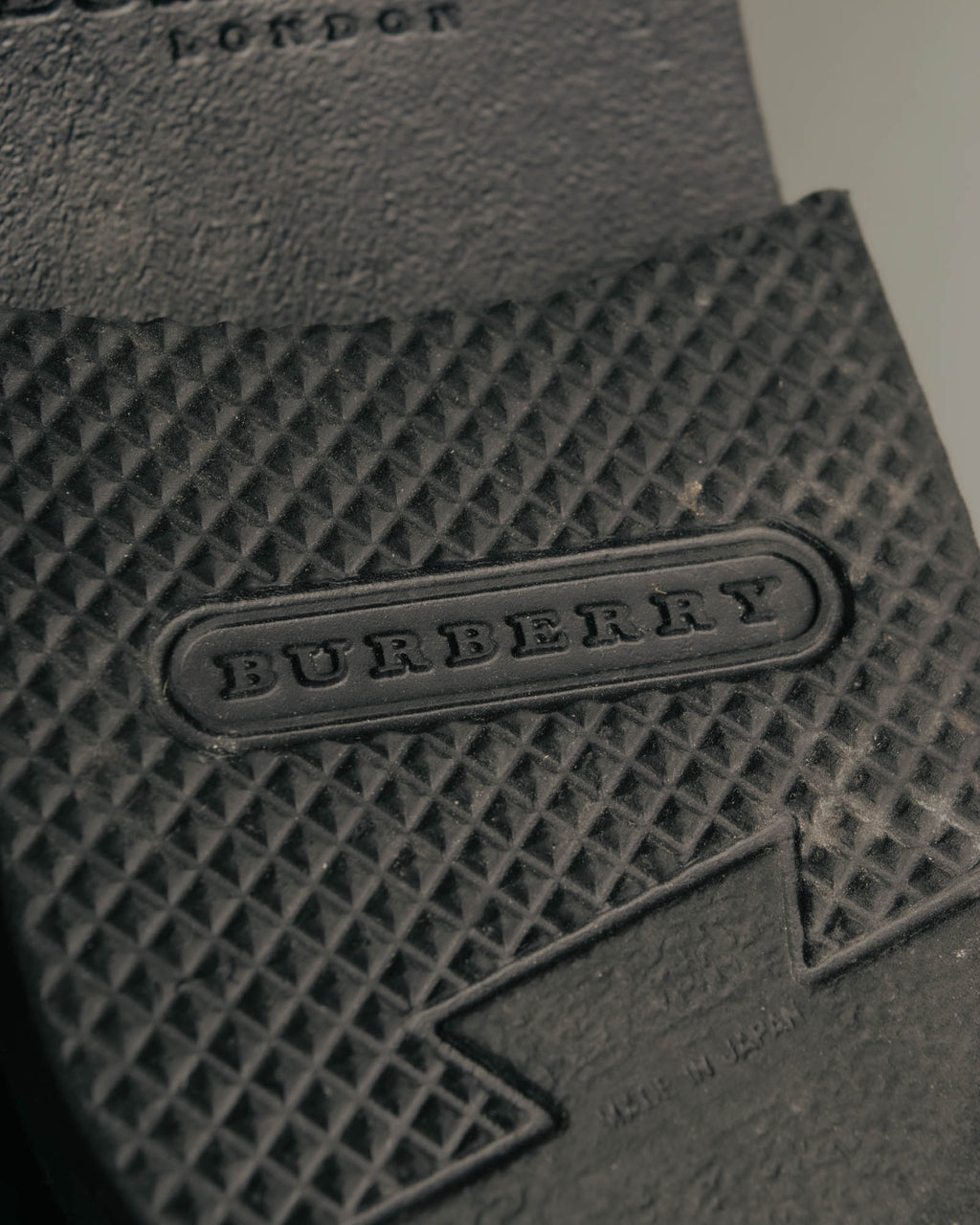 “Burberry London” 00’s-10’s Black leather penny loafers