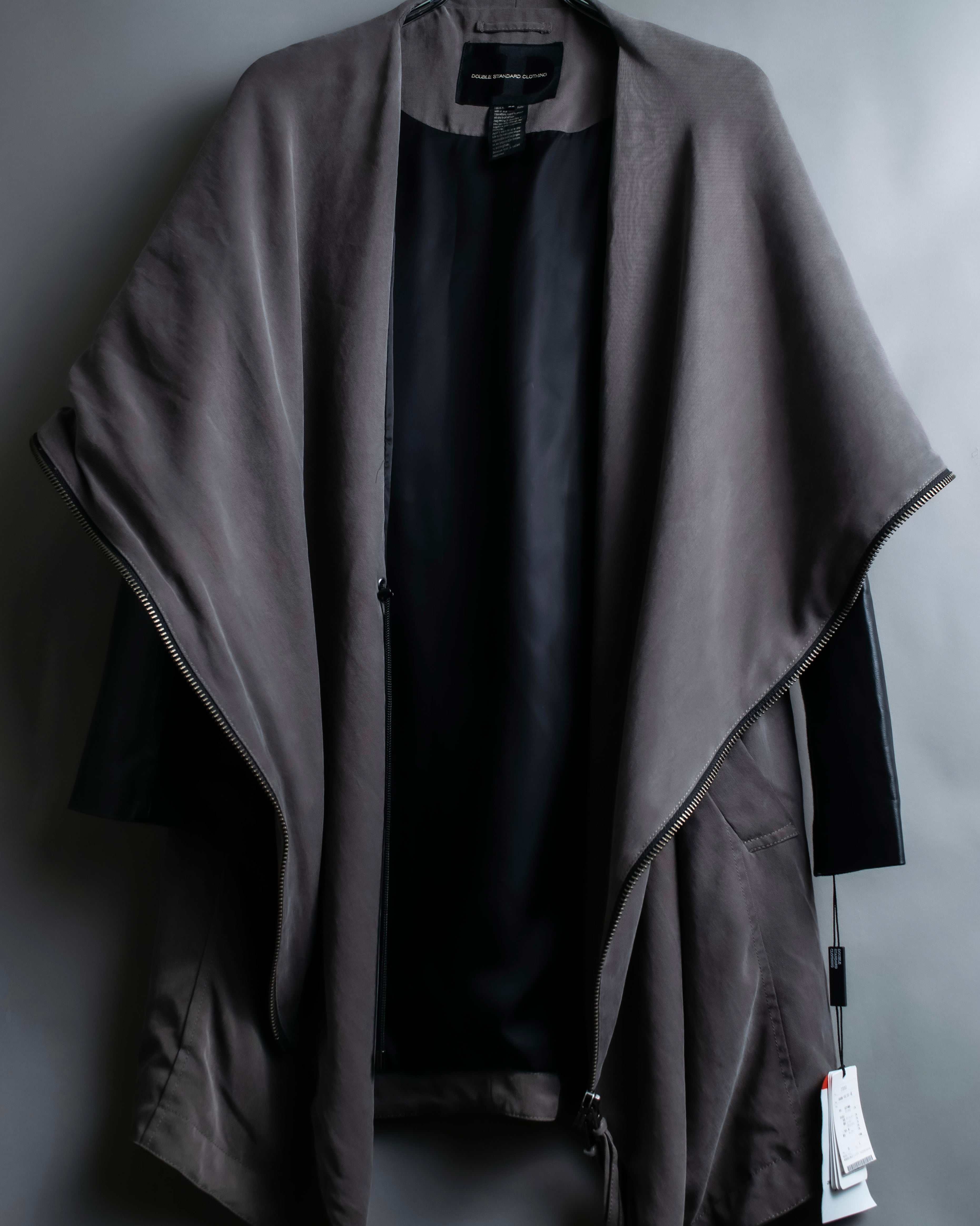 “DOUBLE STANDARD CLOTHING” Designed sleeve hooded middle coat