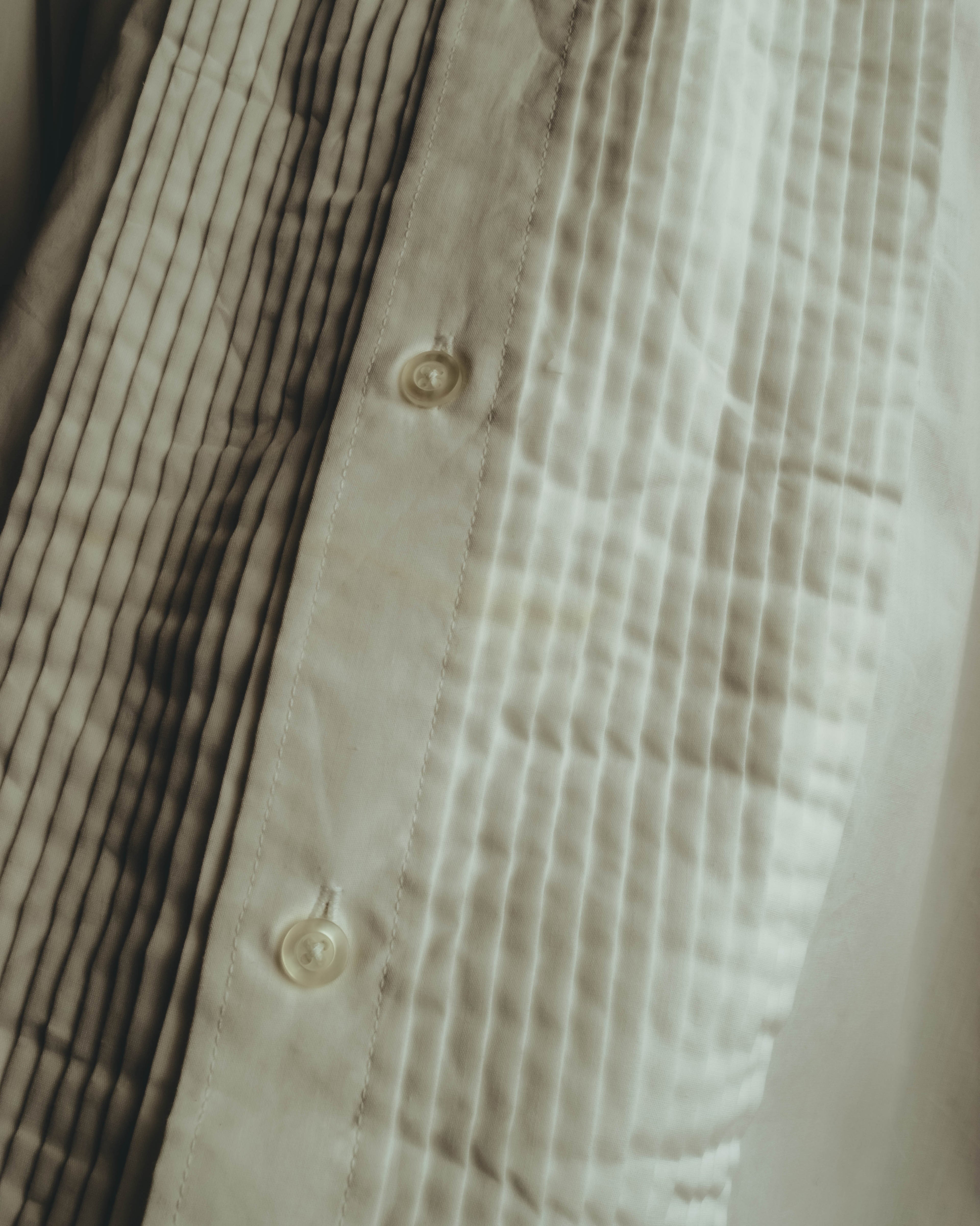 "Vintage" 90's-00's Pleated front tuxedo shirt