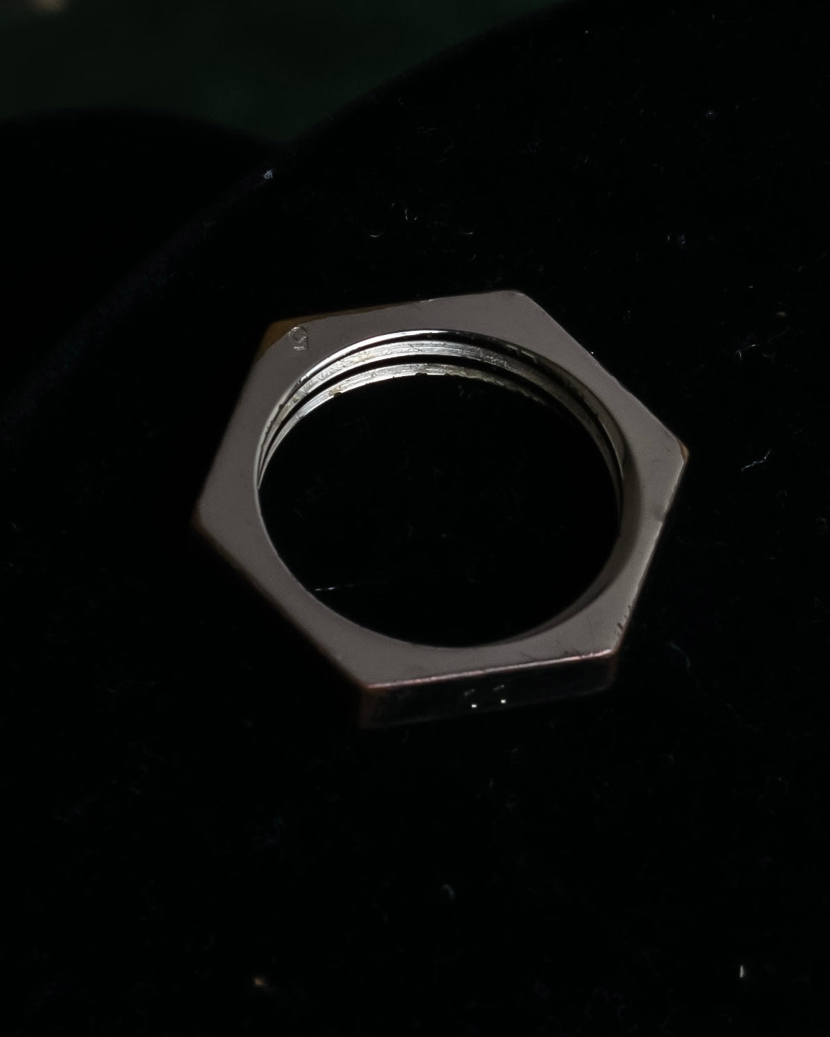 "MAISON MARGIELA" Numbered logo engraved hexagonal silver ring