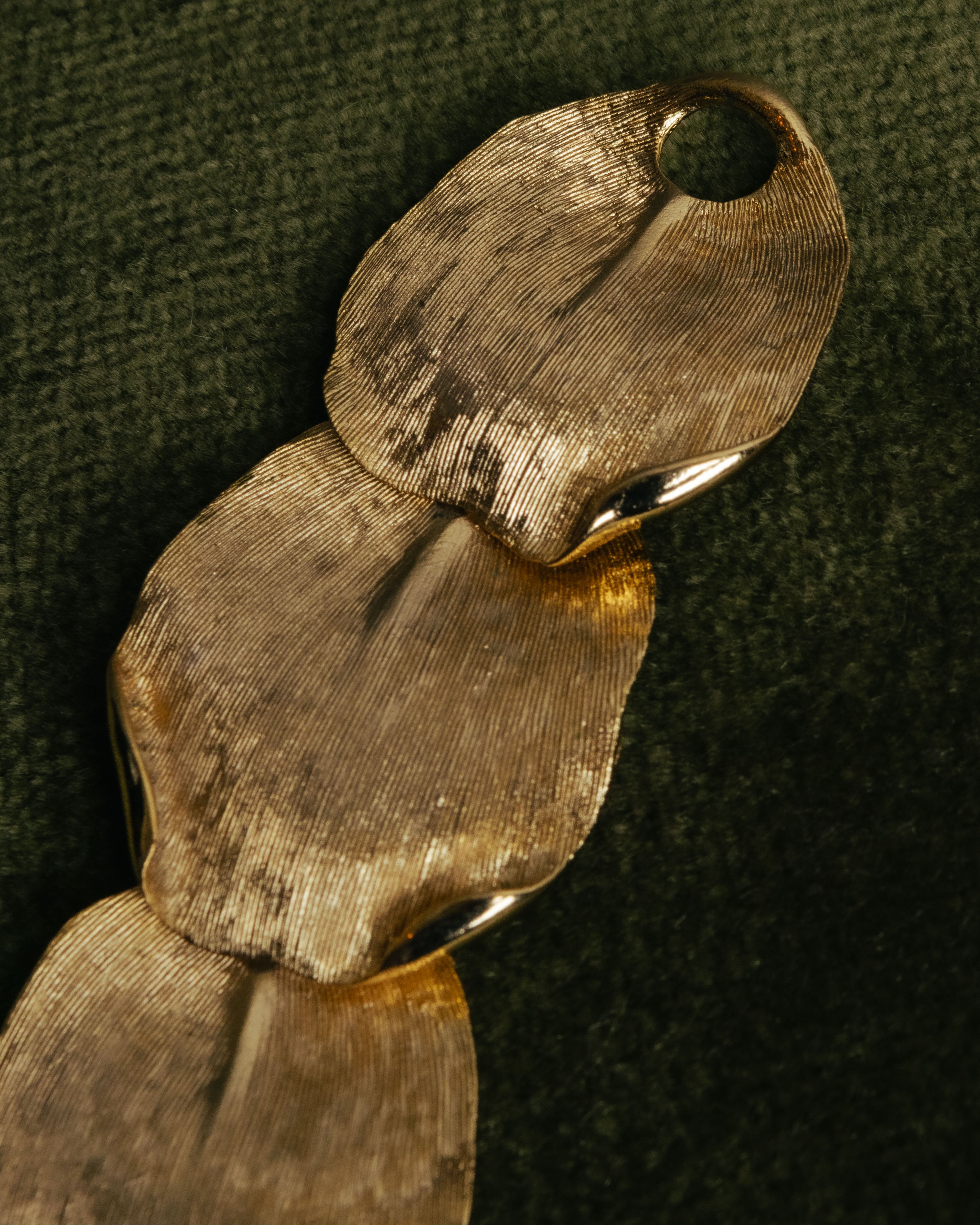 -SPECIAL- “BALENCIAGA” 2000-2012 Ghesquière era sculptural petal bracelet