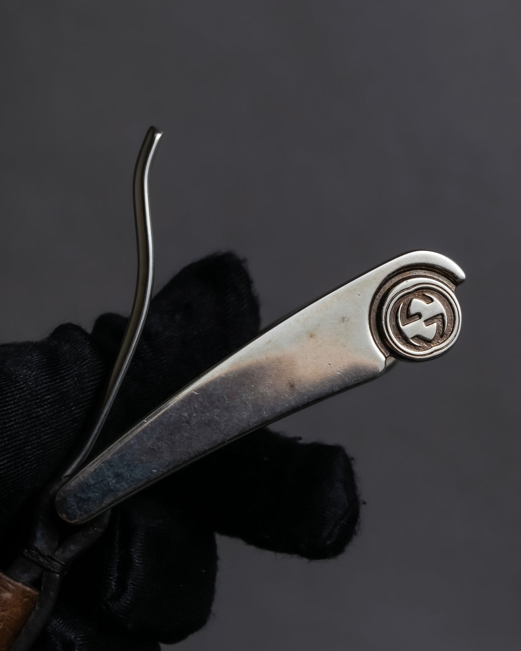 "GUCCI" Large buckle grained leather belt