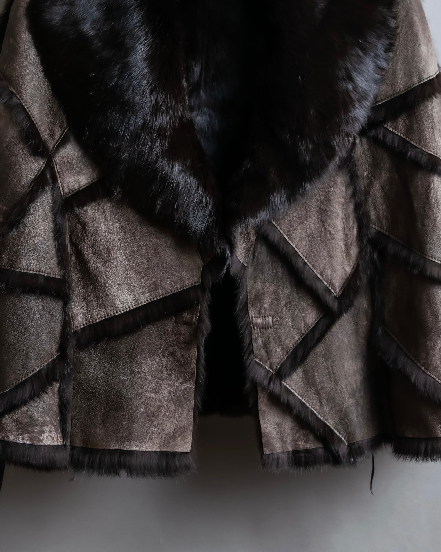 "GIVENCHY" Fur & leather used reversible short shawl collar jacket