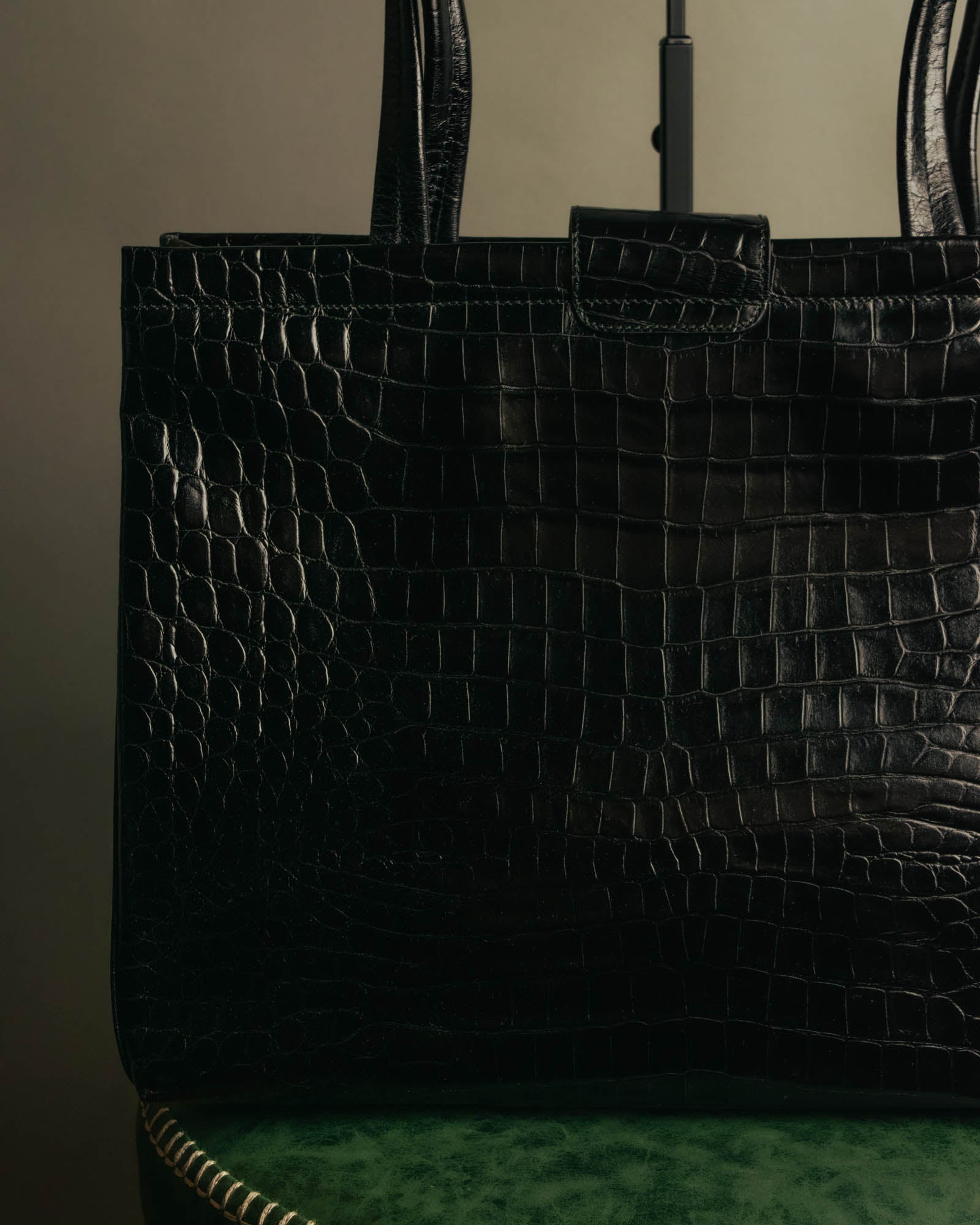“Salvatore Ferragamo” 90’s-00’s crocodile embossed structured tote bag