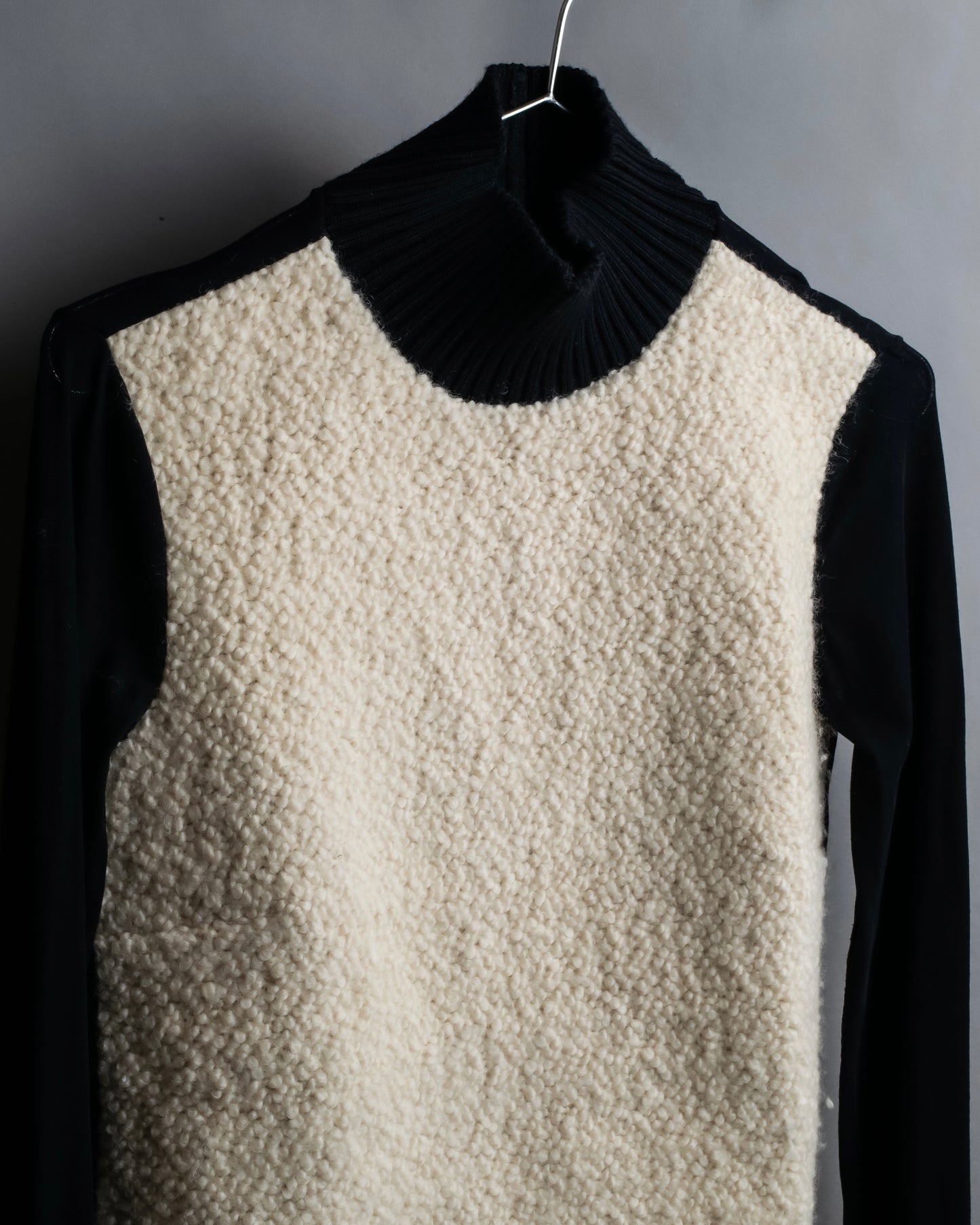 "BALENCIAGA" Boa switching design turtleneck knit pullover