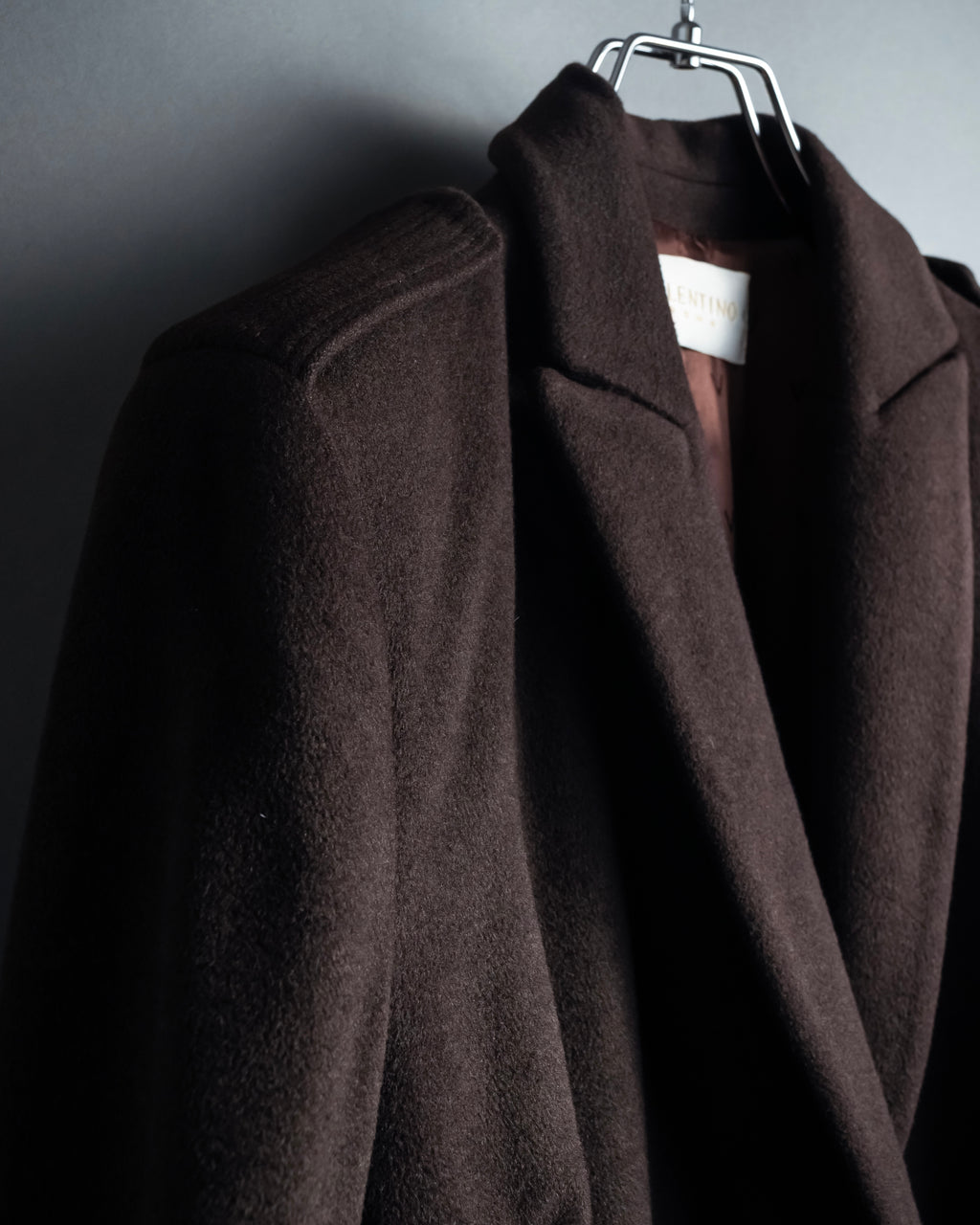 "VALENTINO" Shaped silhouette mocha brown chester coat