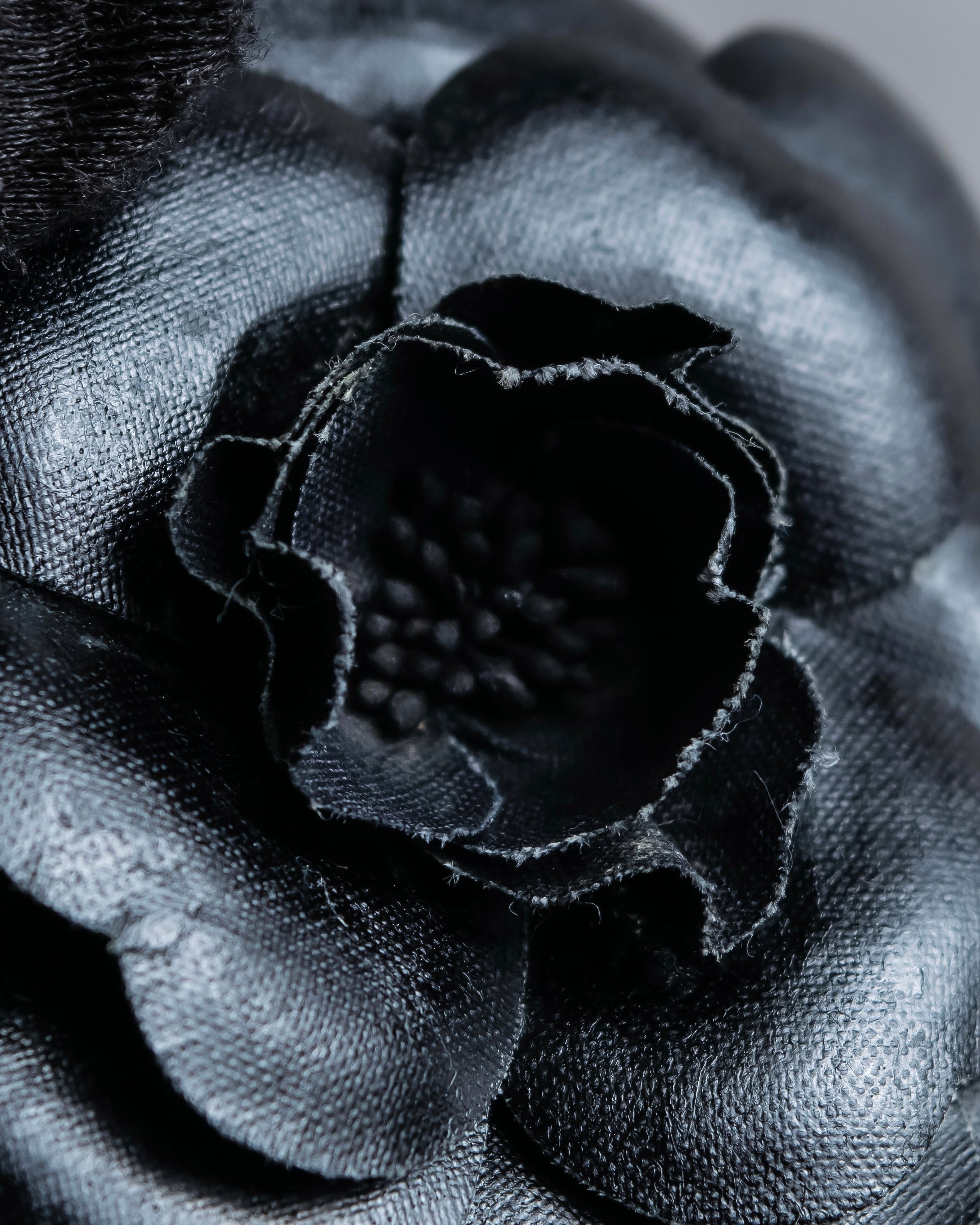 "CHANEL" Deep black camellia brooch