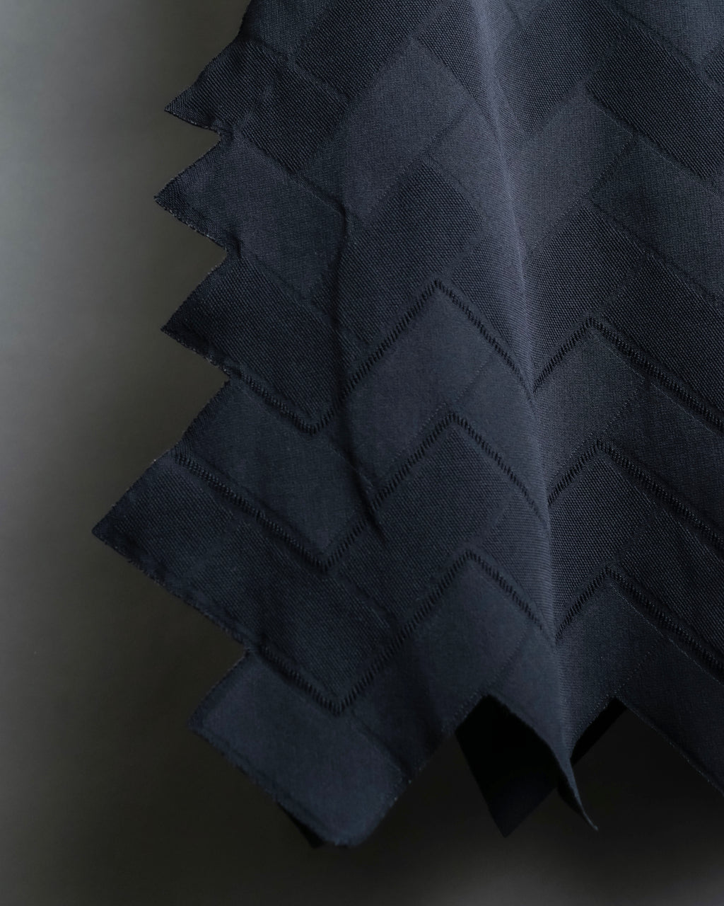 "PLEATS PLEASE ISSEY MIYAKE" 

Meander sleeveless tops