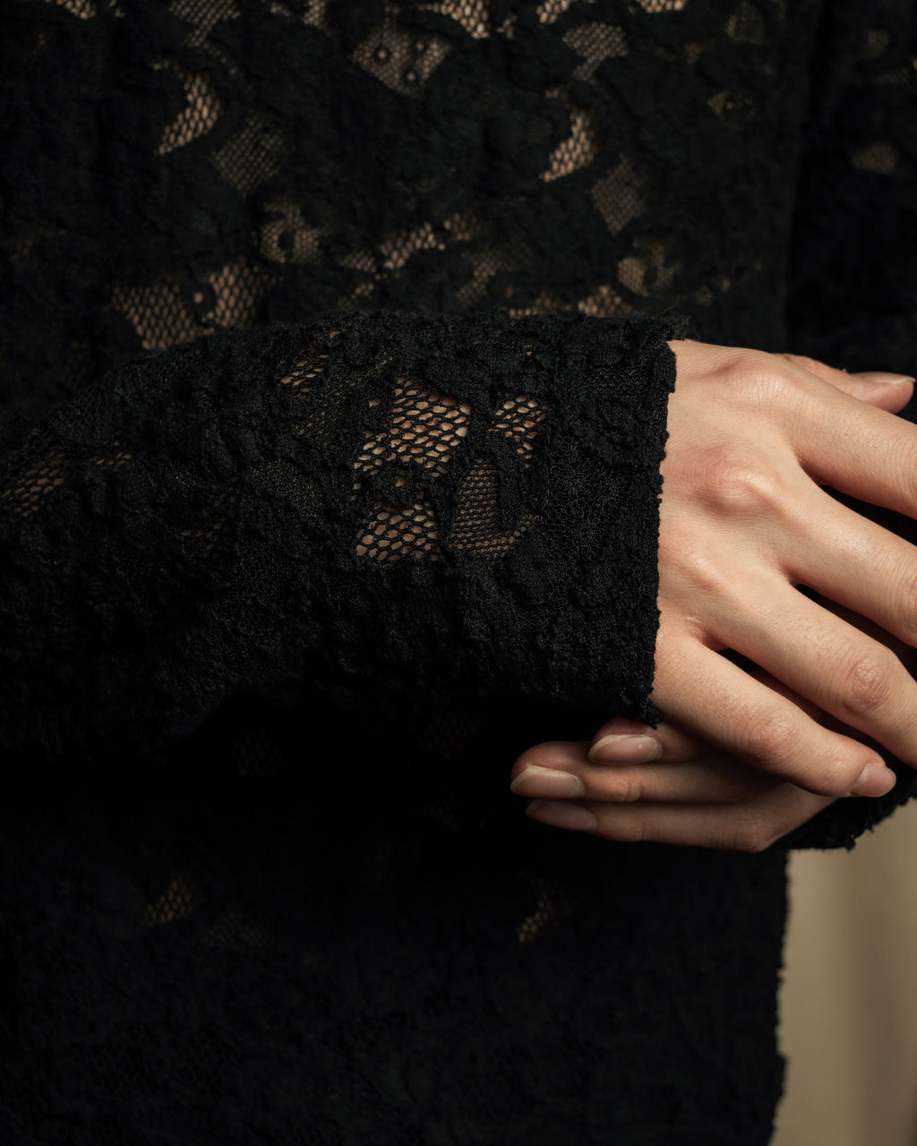 "COMME des GARCONS" 20SS Floral motif lace pullover