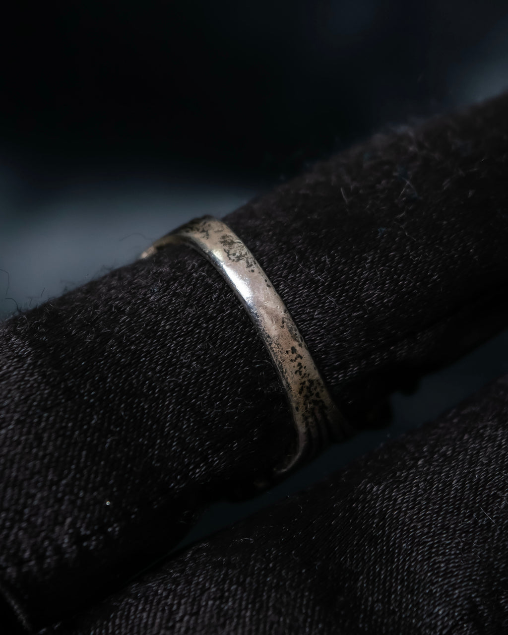 “Vintage” Beetle motif stone decorated silver ring