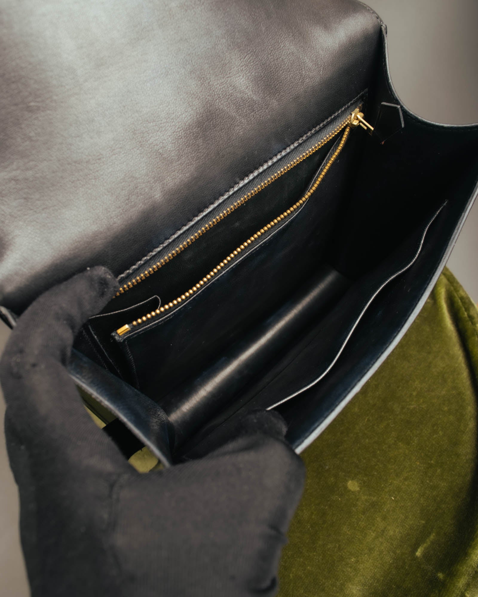 -SPECIAL- “HERMÈS” 80’s-90’s Camargue black leather and canvas shoulder bag