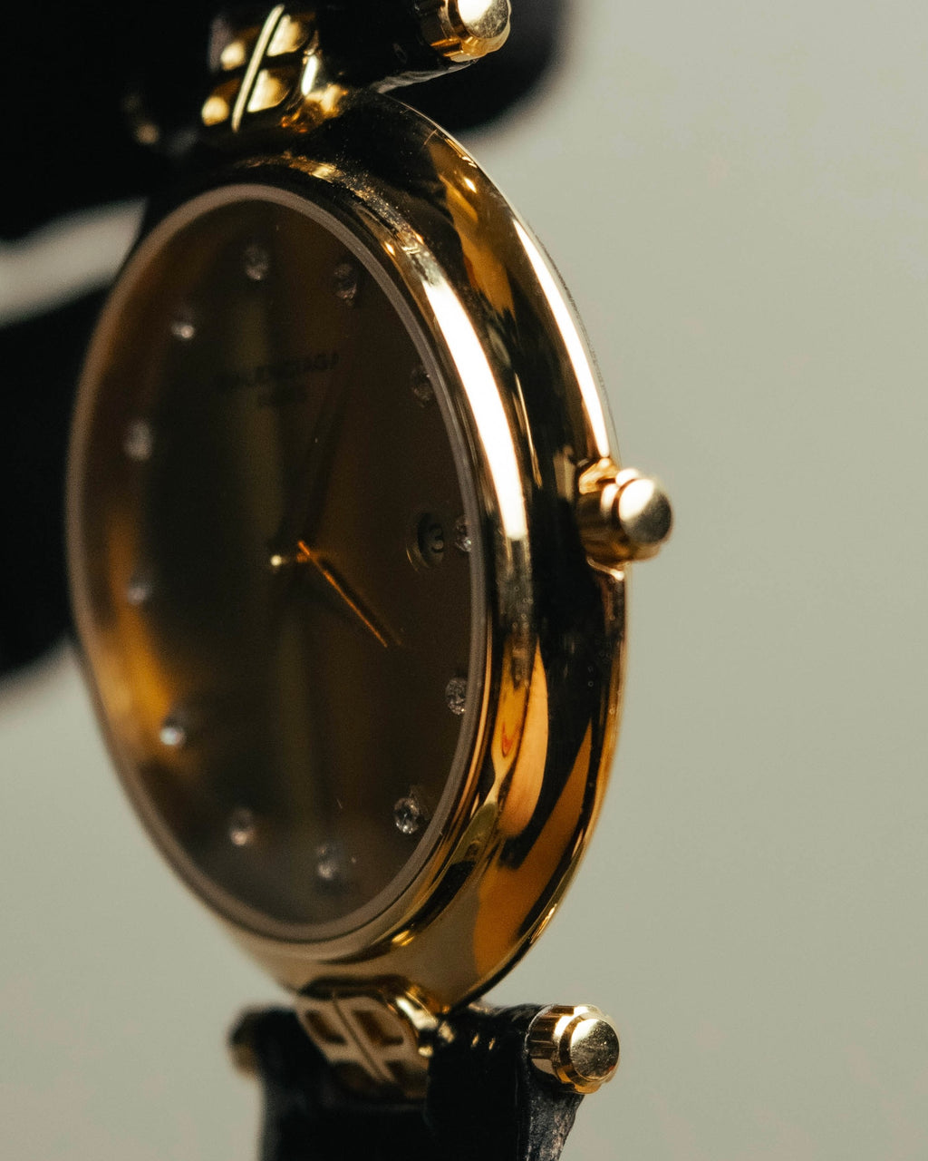 -SPECIAL- “Balenciaga” 80’s-90’s Gold tone round watch