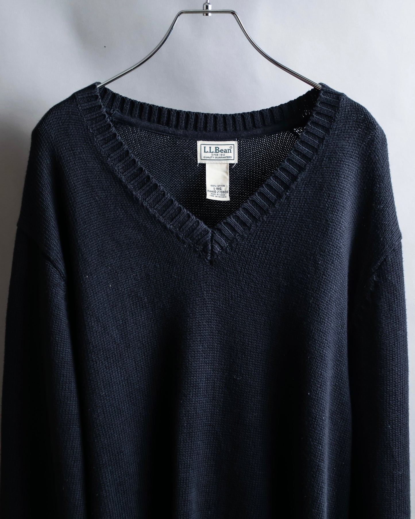 "L.L. BEAN" Oversized V-neck cable knit pullover