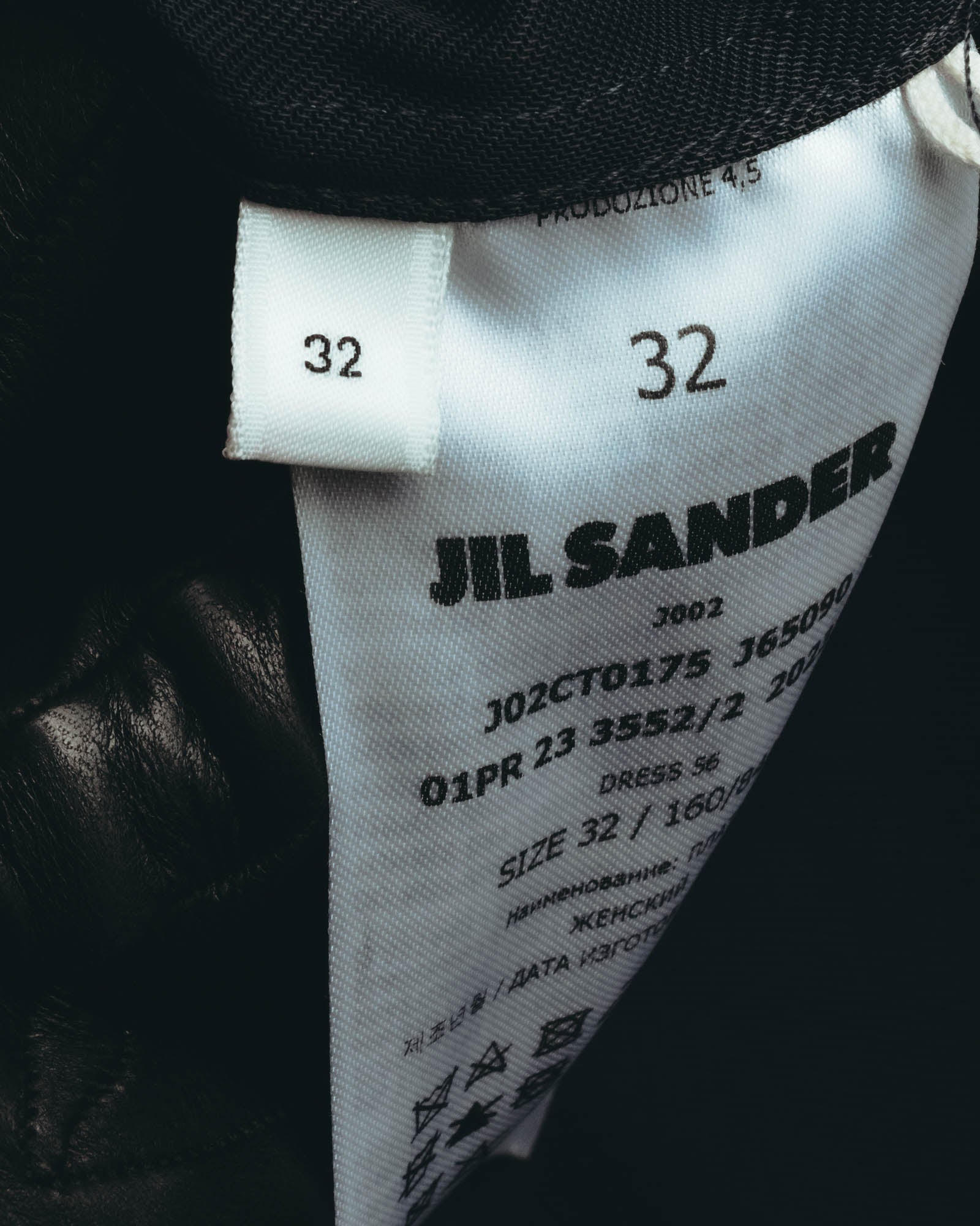 -SPECIAL- "Jil Sander" 2023 Elegant rayon skipper mock-neck shift dress