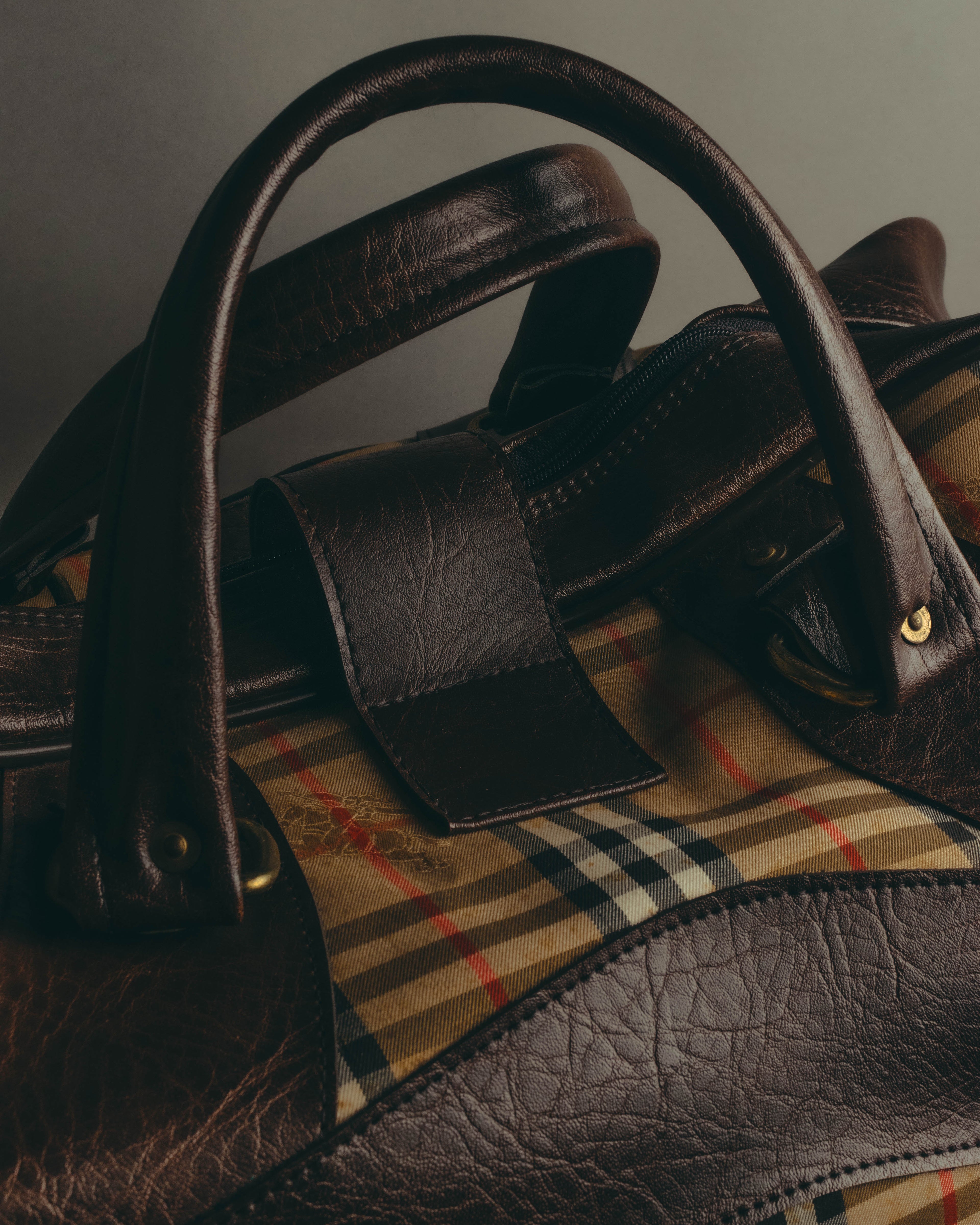 -SPECIAL- "Burberrys" 80's-90's Classic check textured leather boston bag