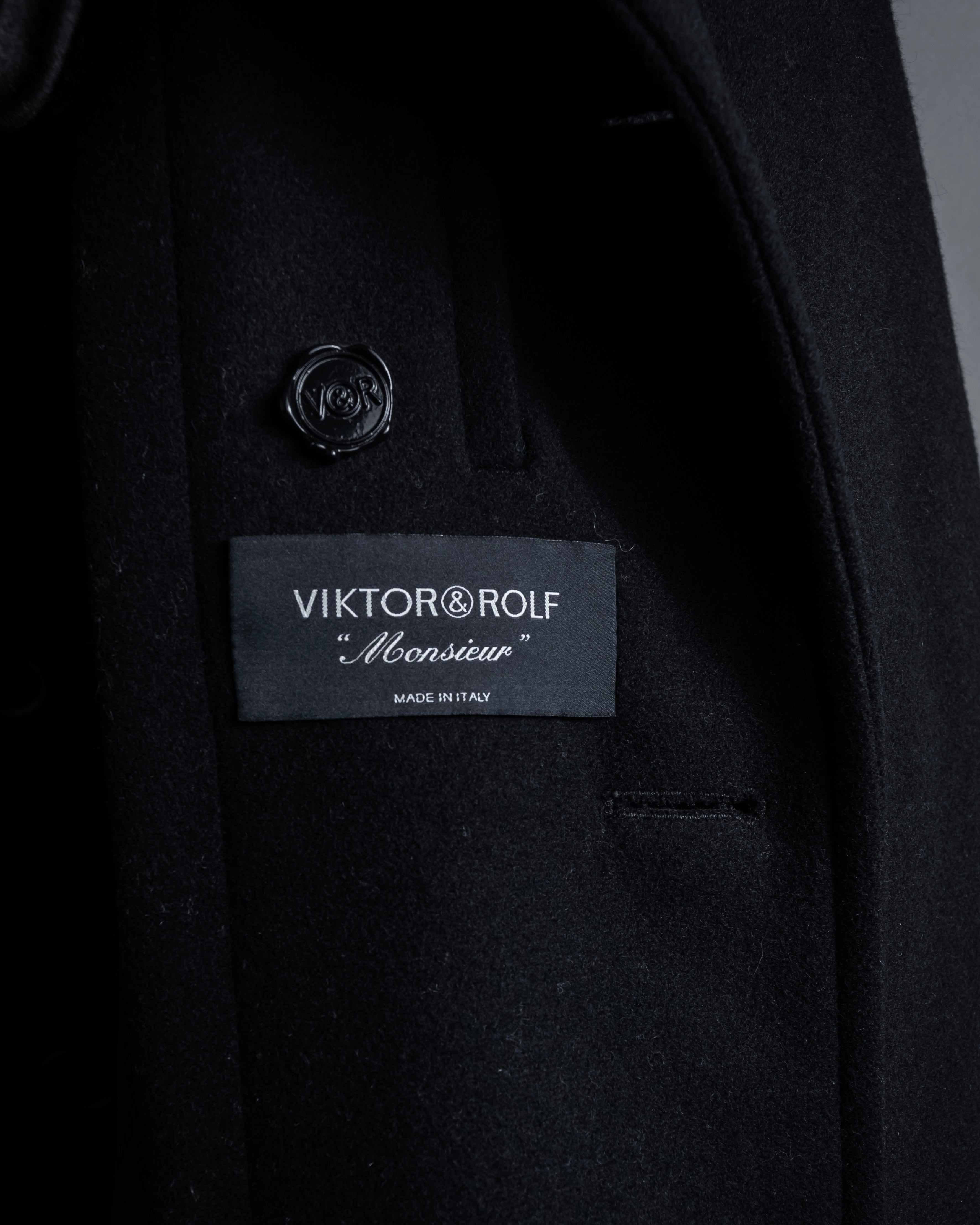 "VIKTOR&ROLF" Sculptural lapel melton coat