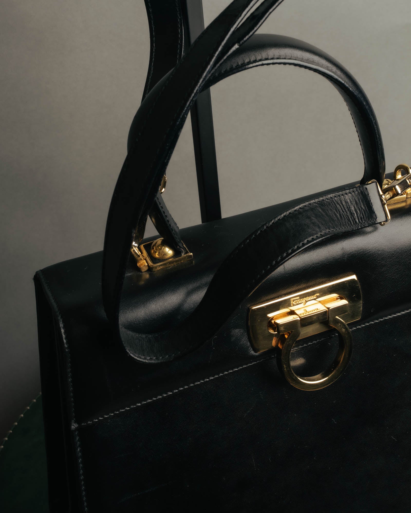 "Salvatore Ferragamo" 90's-00's Classic gancini leather top handle bag
