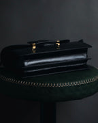 Bolso de cuero con diseño acolchado de diamantes de Yves Saint Laurent de los años 80-90