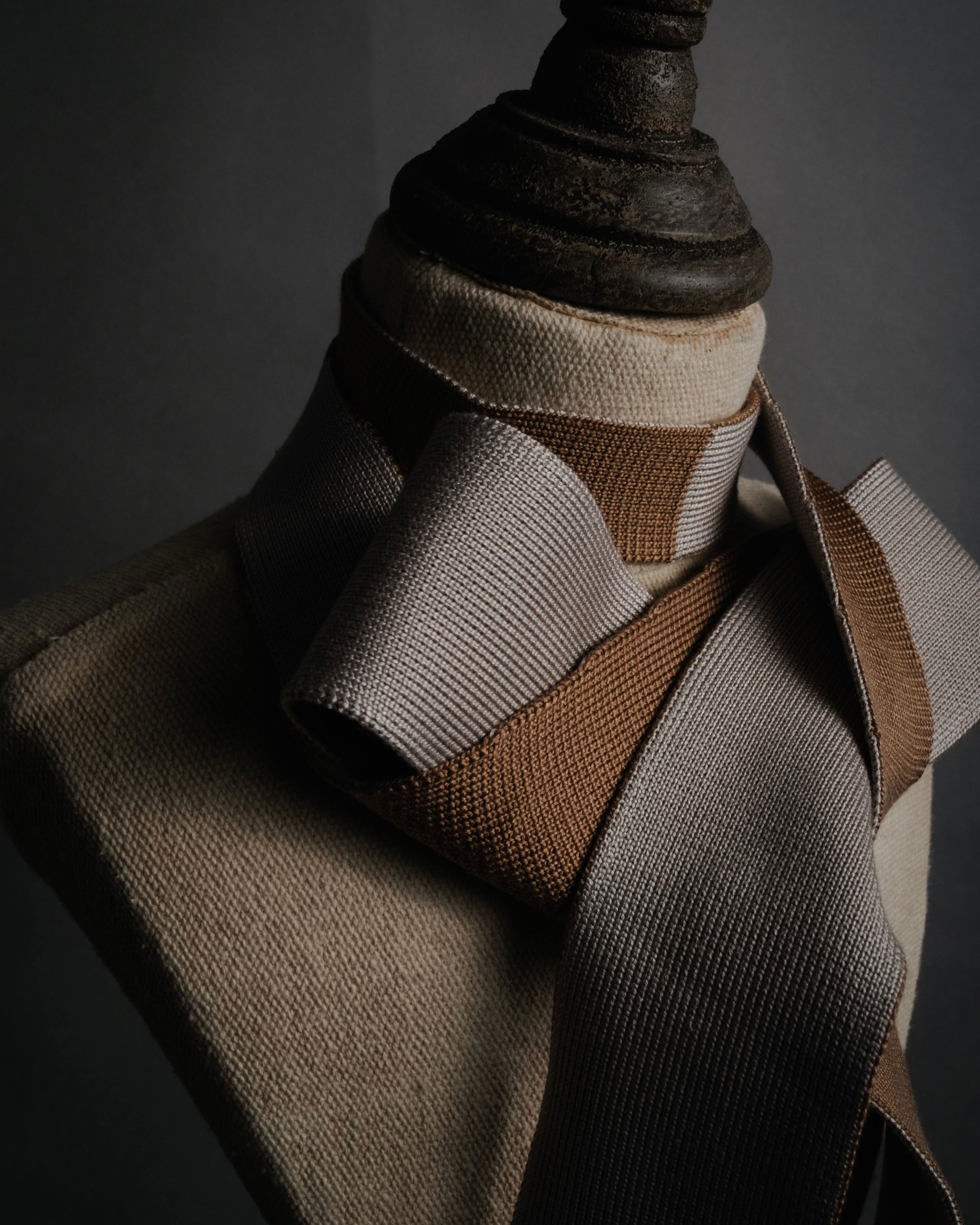 “HERMES” 10’s-20’s Bicolor silk knit tie