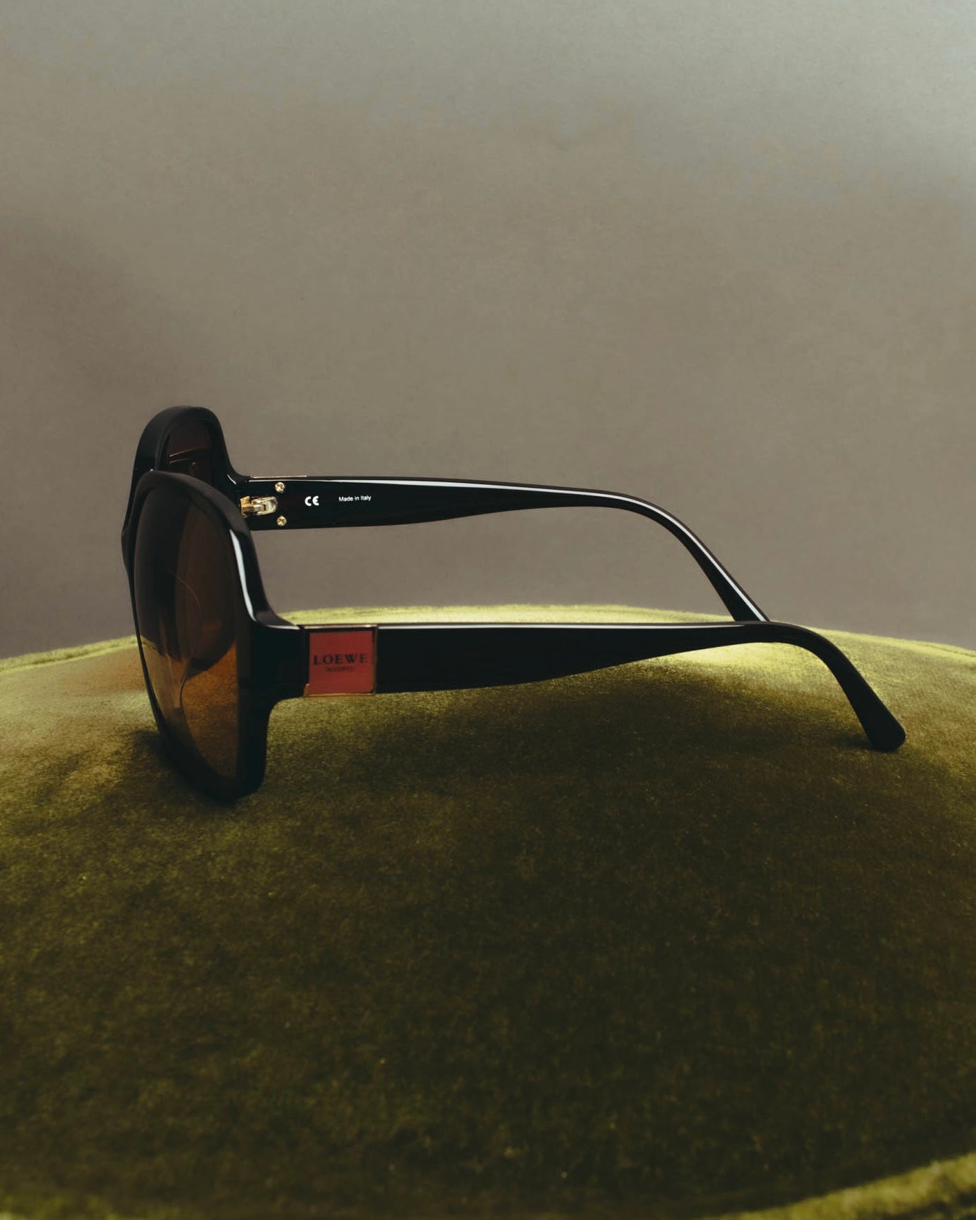 "LOEWE" 00's-10's Oversized butterfly sunglasses