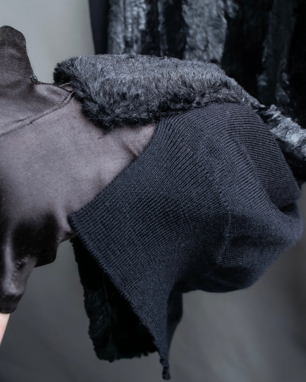"MAISON MARGIELA"
Fur docking high gauge knit