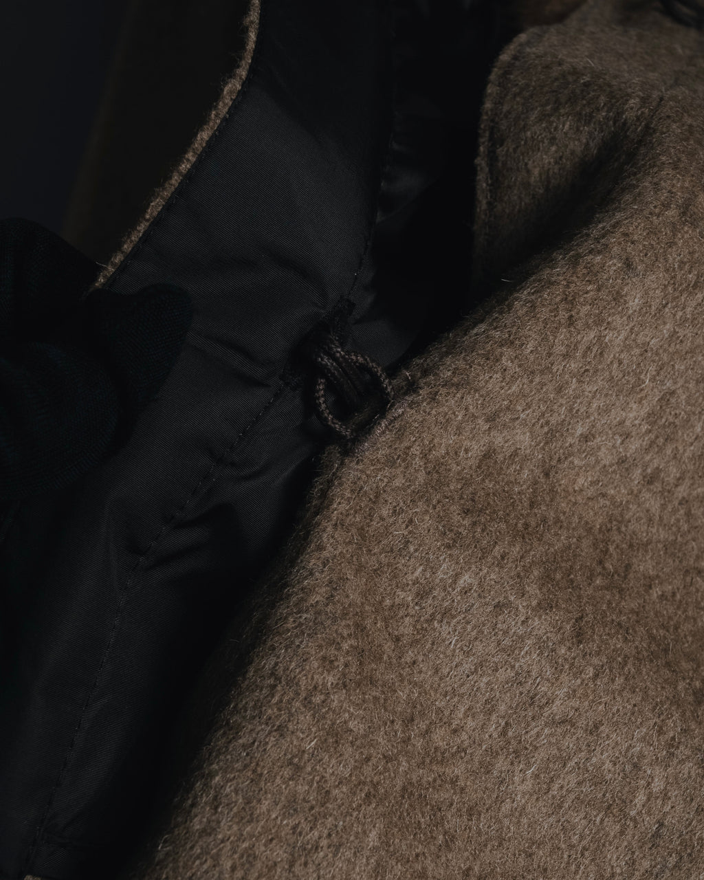 "PRADA" 90’s-00’s embellished fur-collar stretch tech coat