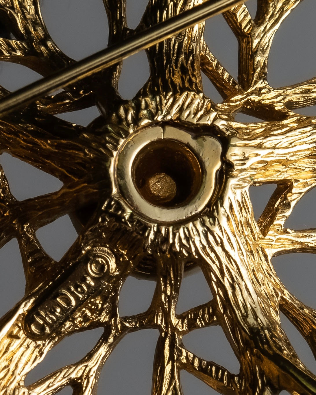 "Christian Dior" Floral motif gold brooch