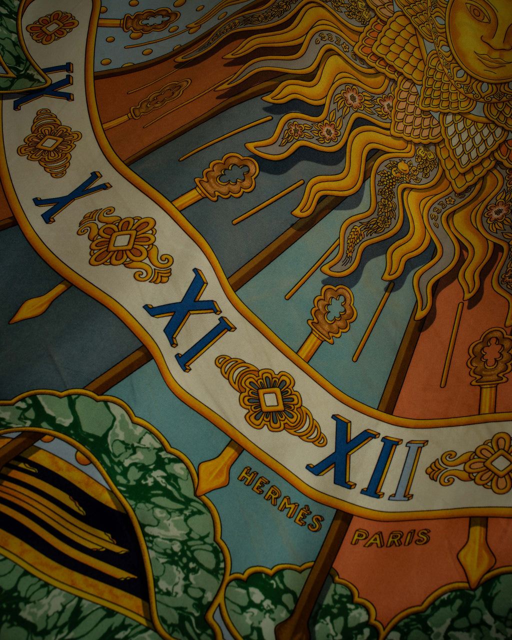 "HERMES" Carpe Diem design Carré 90 silk scarf