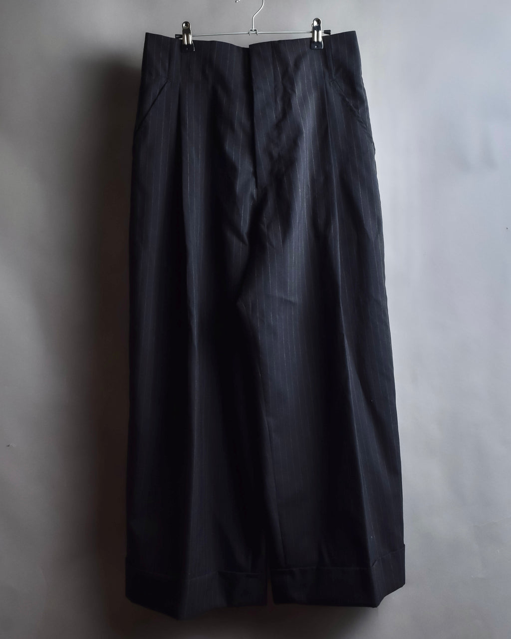 "YOHJI YAMAMOTO FEMME" 10AW Pinstripe pattern tuck wide slacks