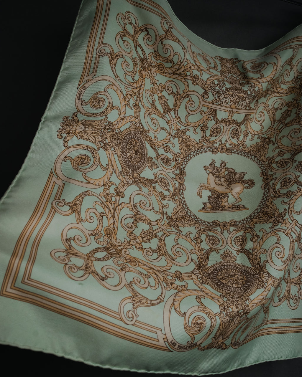 “HERMES” 90’s les tuileries silk twill carré scarf