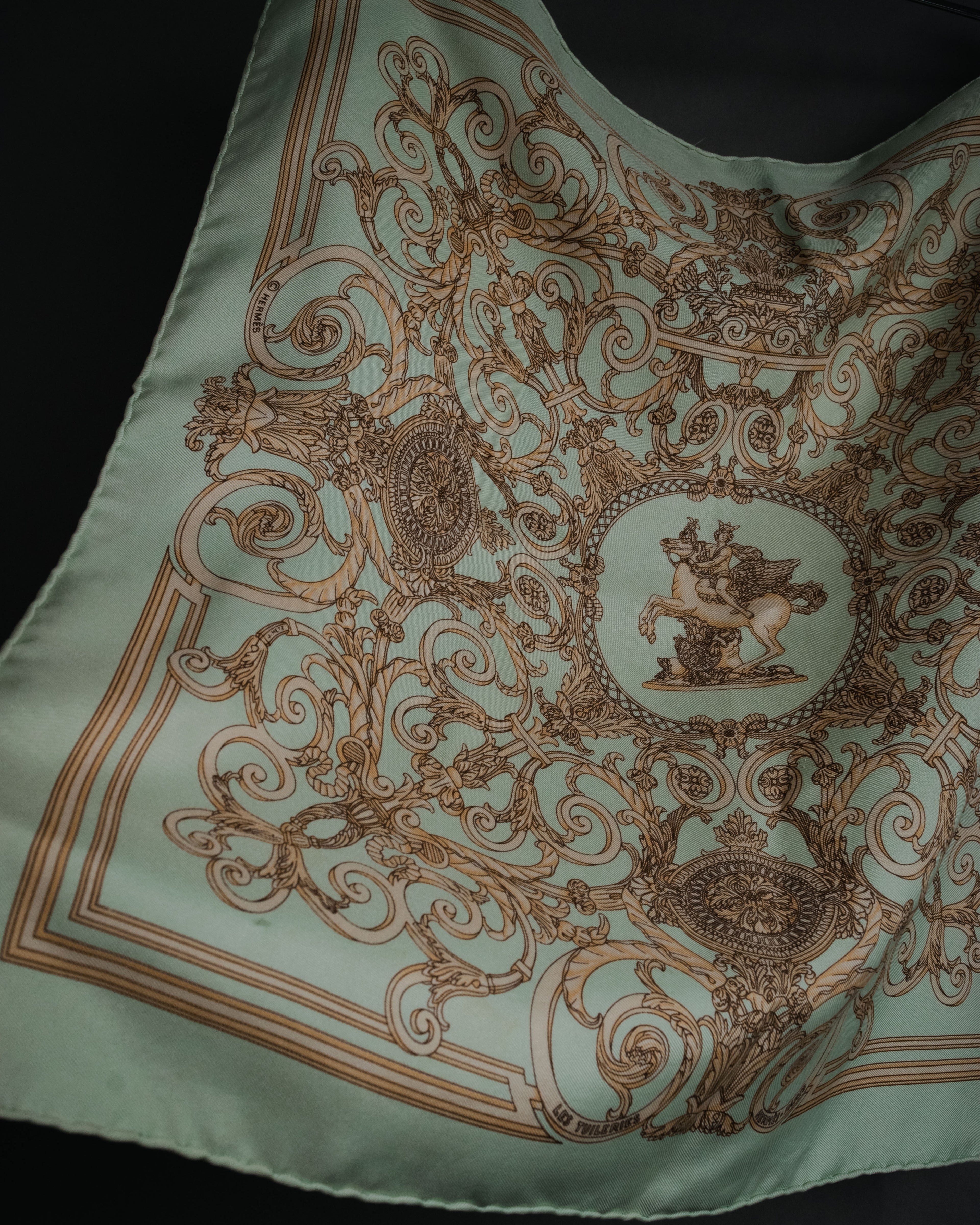 “HERMES” 90’s les tuileries silk twill carré scarf