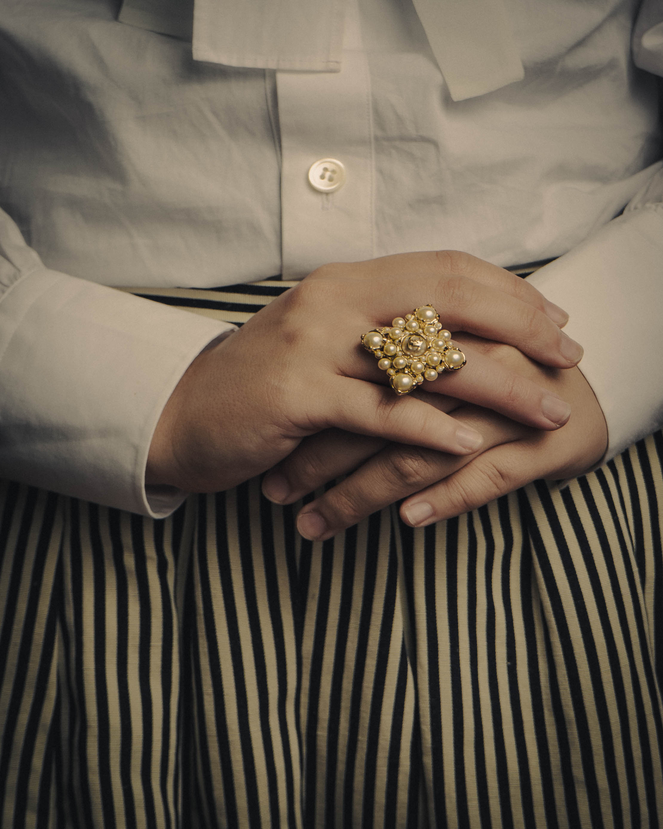 -SPECIAL- “CHANEL” 2013 high summer pearl cc cocktail ring